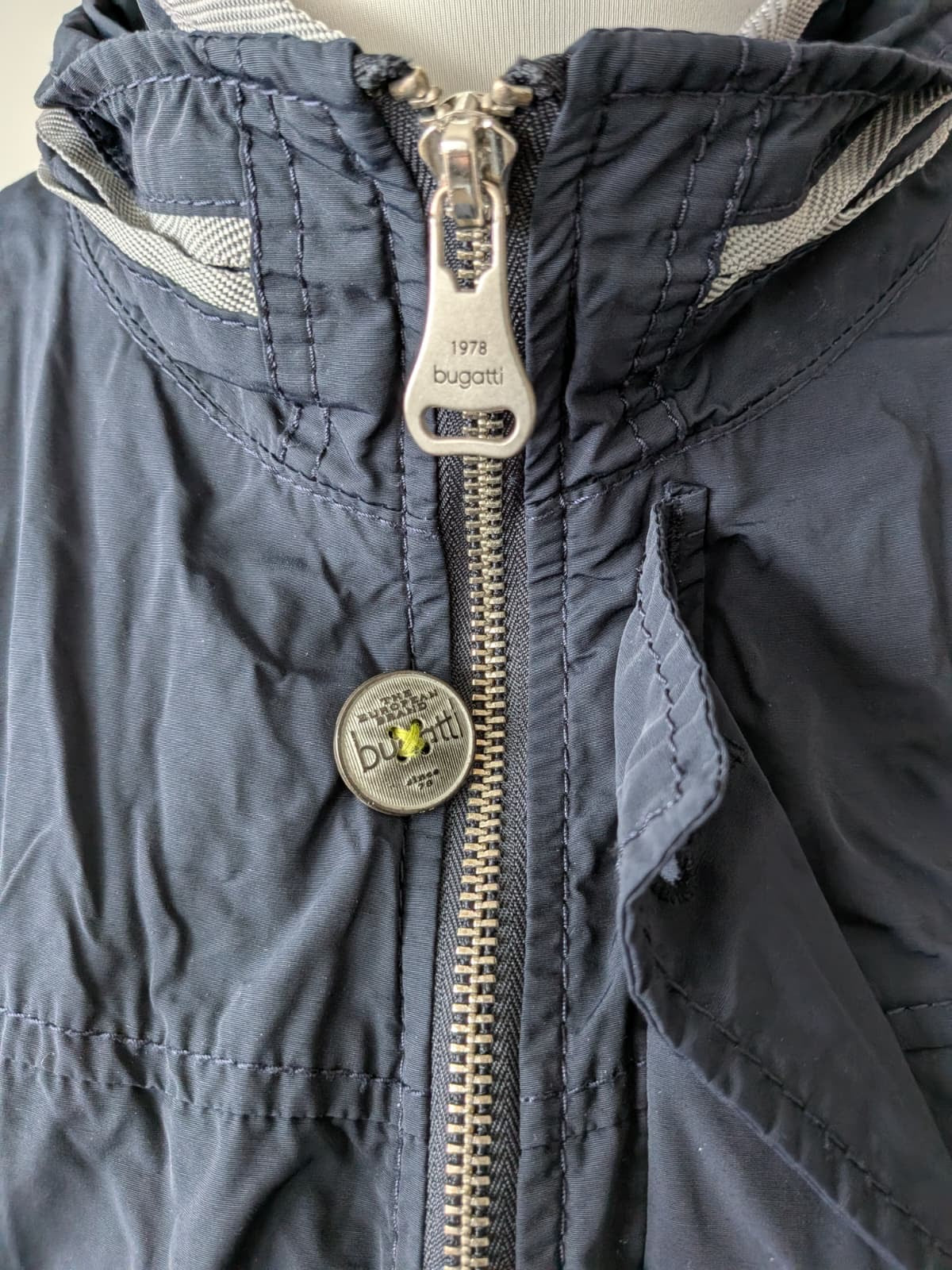 Bugatti Flexcity Men’s Jacket, Size 27 (EU 54 Short), Navy, Very Good