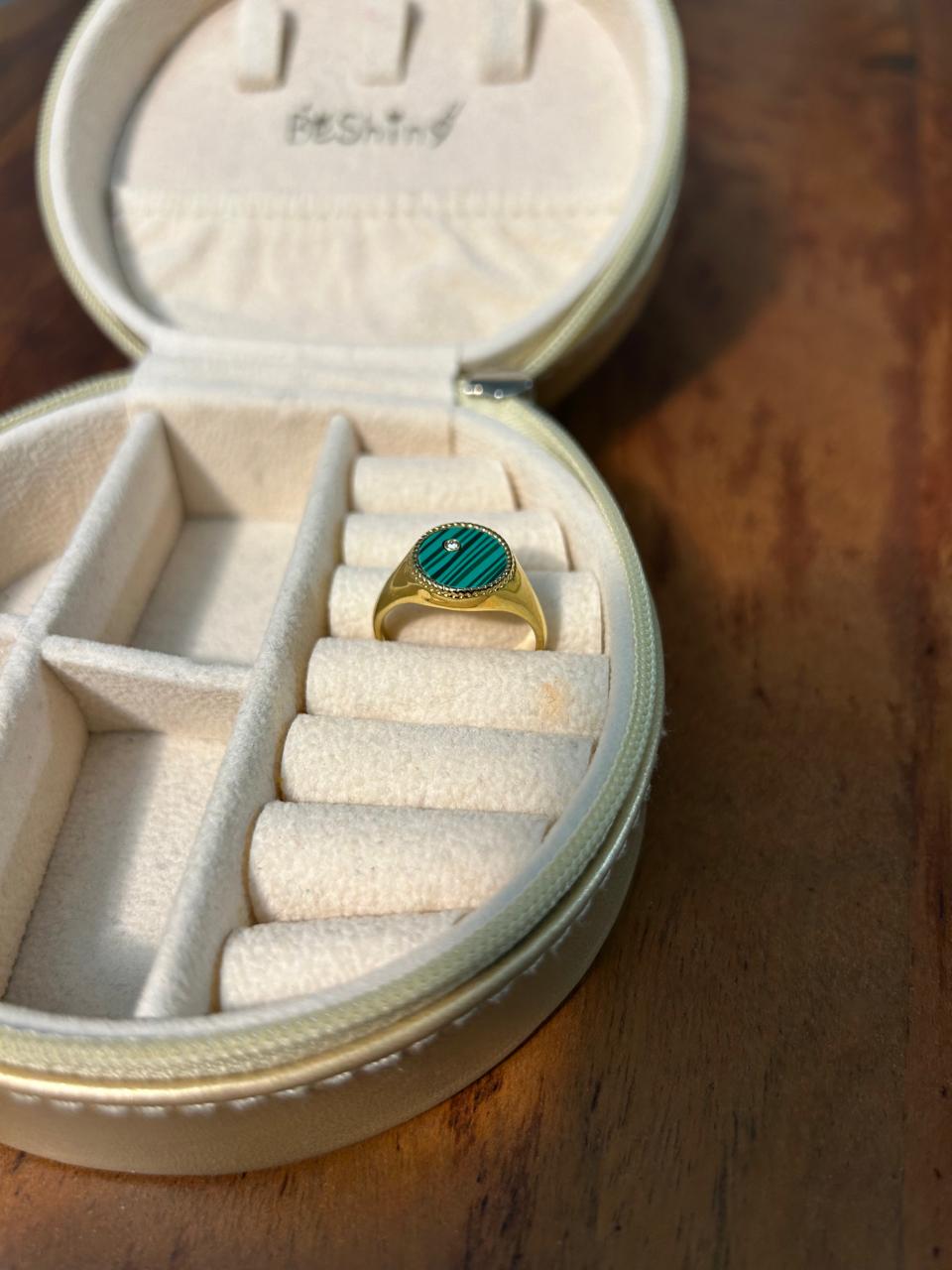 Yvonne Léon Ring 9kt Gelbgold Malachit Größe 52 Sehr Gut