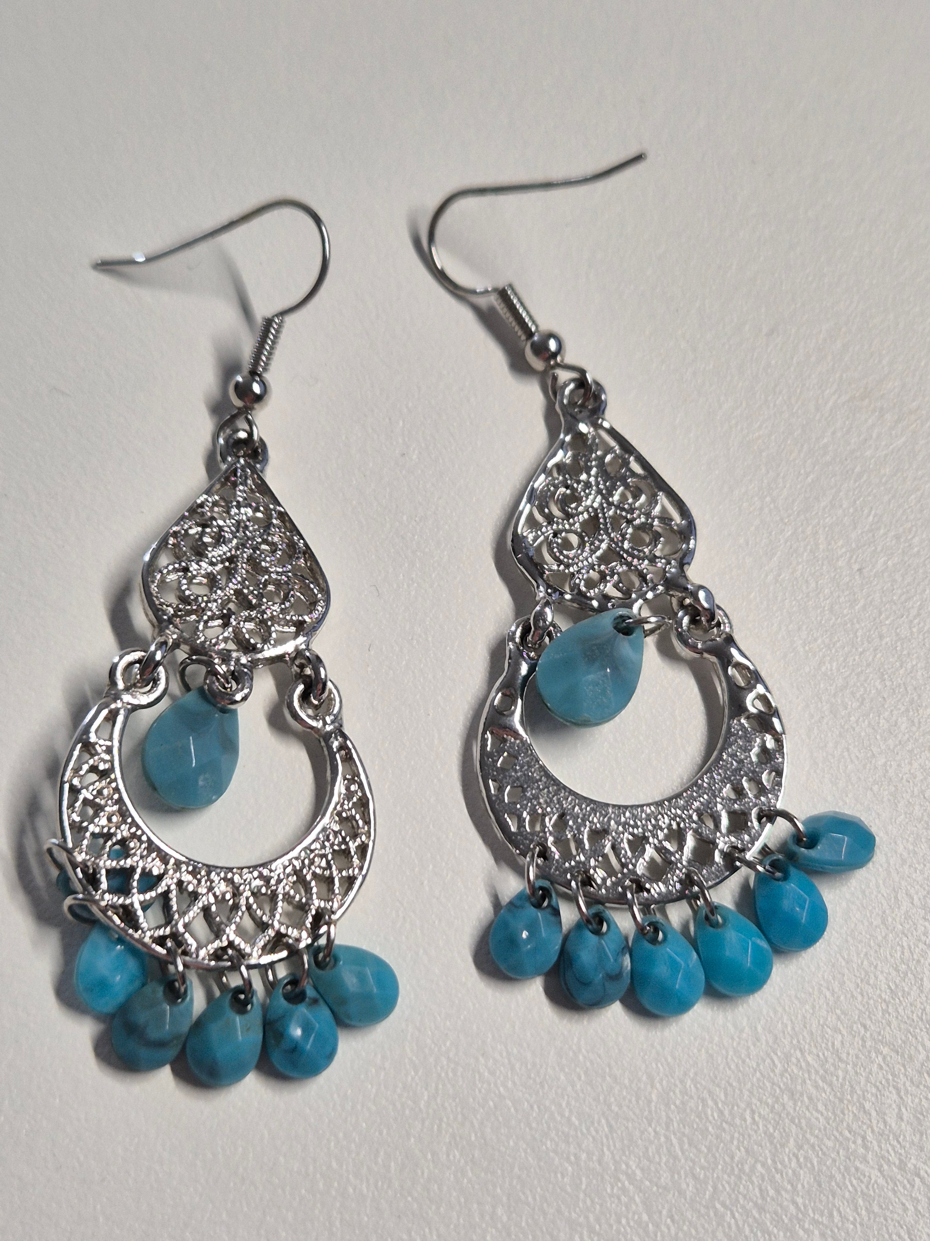 Boho Turquoise Jewelry Set – Bracelet, Earrings & Pendant | Silver | Normal Use