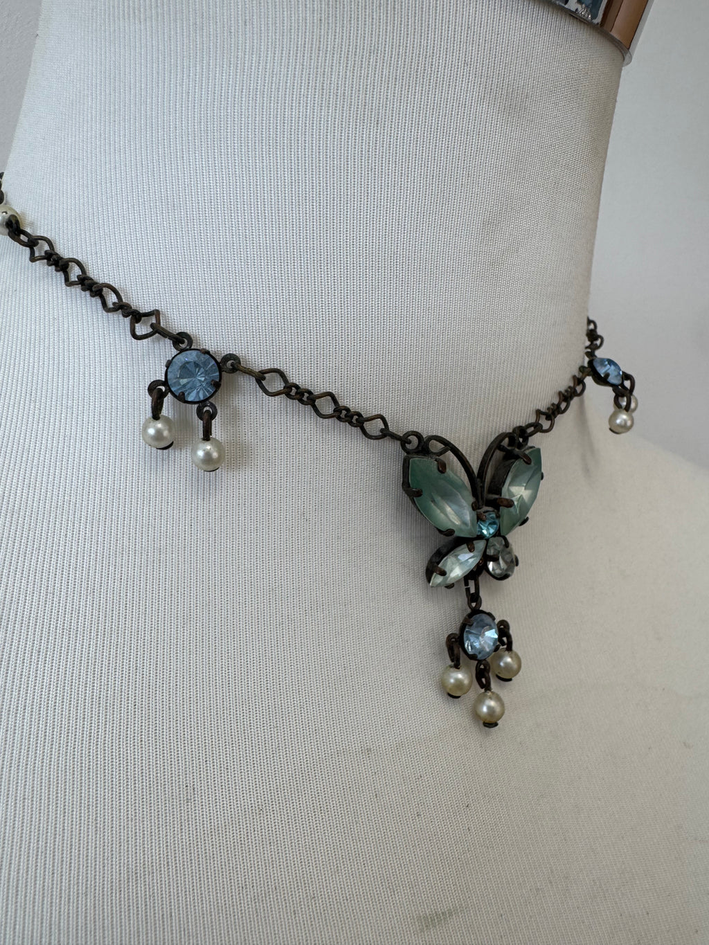 Mihaha Vintage Butterfly Halskette Silber Gold Ice Blue 45cm Gut