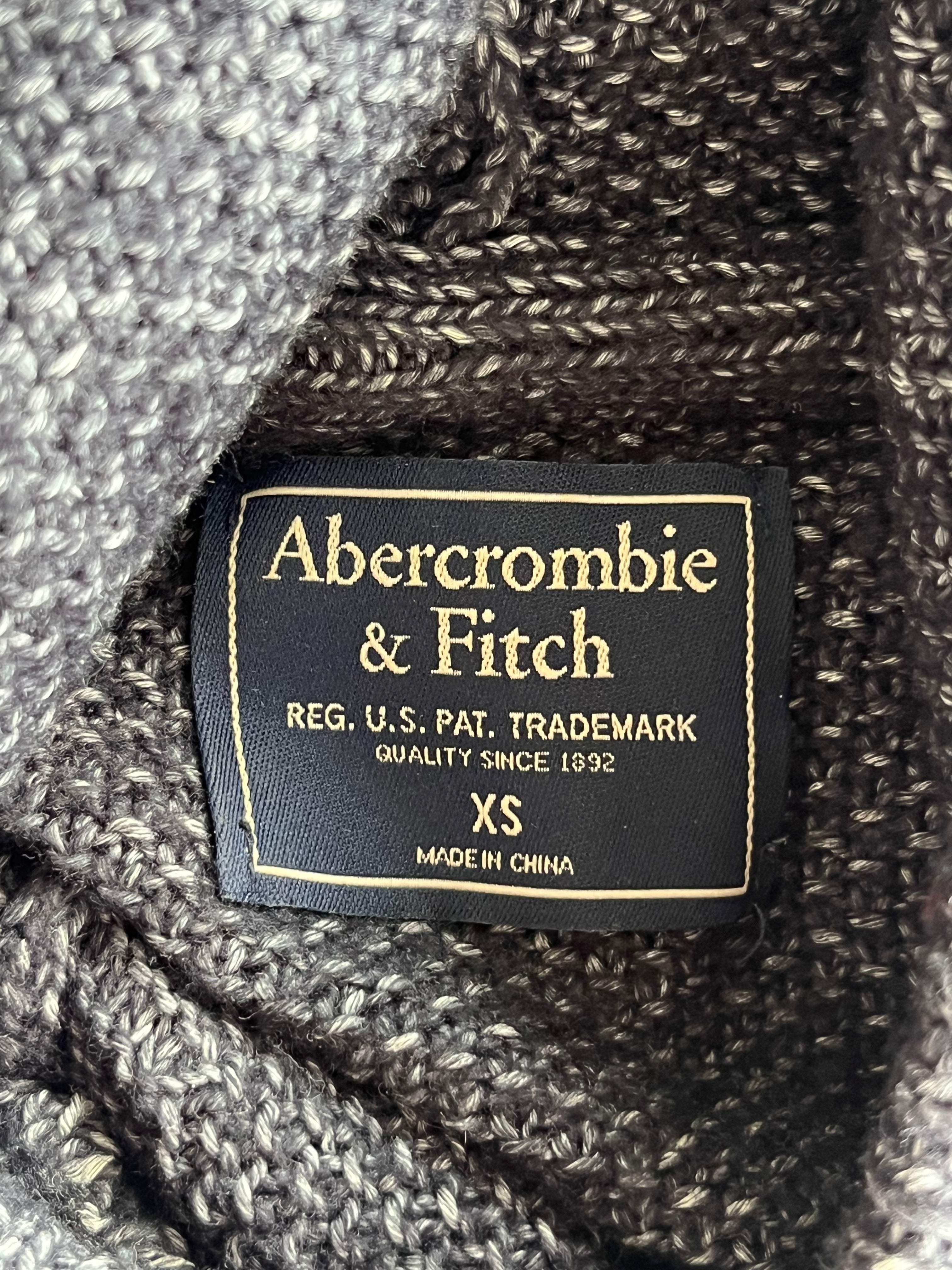 Abercrombie & Fitch Varsity Knit Hoodie XS – Navy mit großem „A“