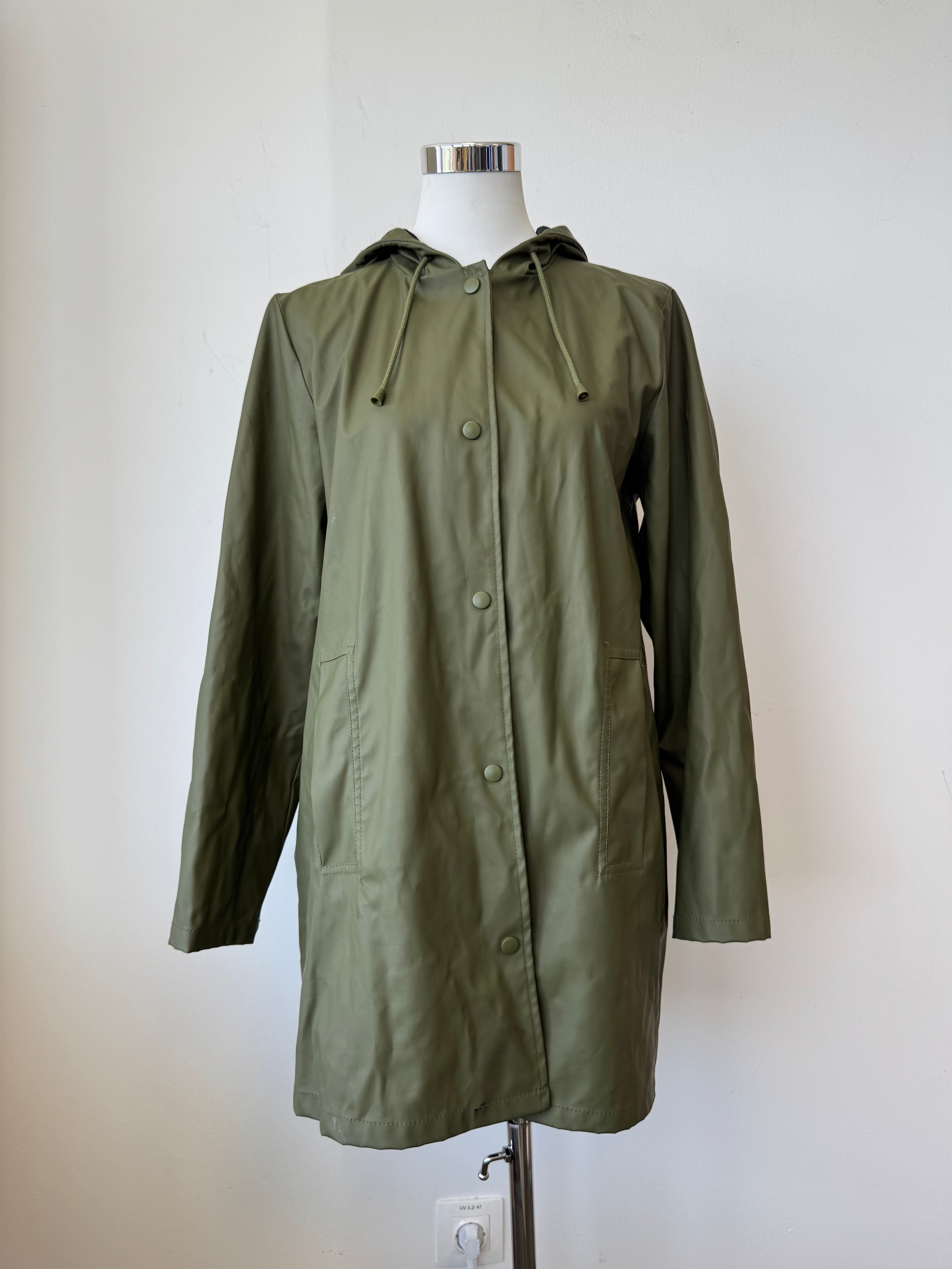 Jacqueline de Yong Regenmantel – Light Olive Green, Größe L, Sehr Gut