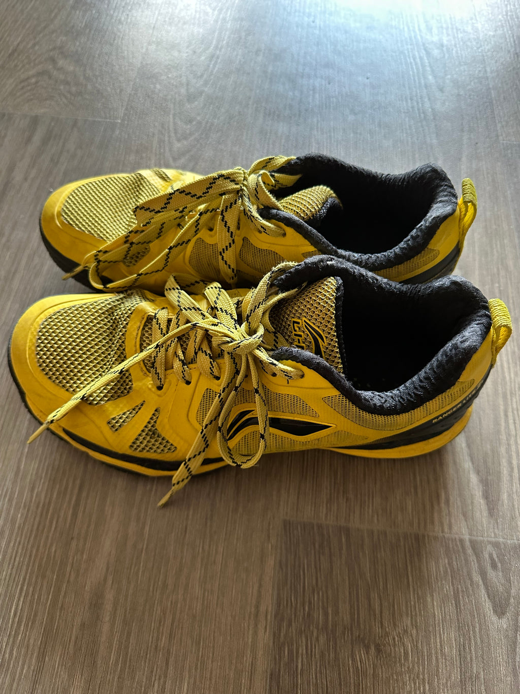 Li-Ning Arc Ace Laufschuhe – EU 39 – Gelb – Zustand: Gut