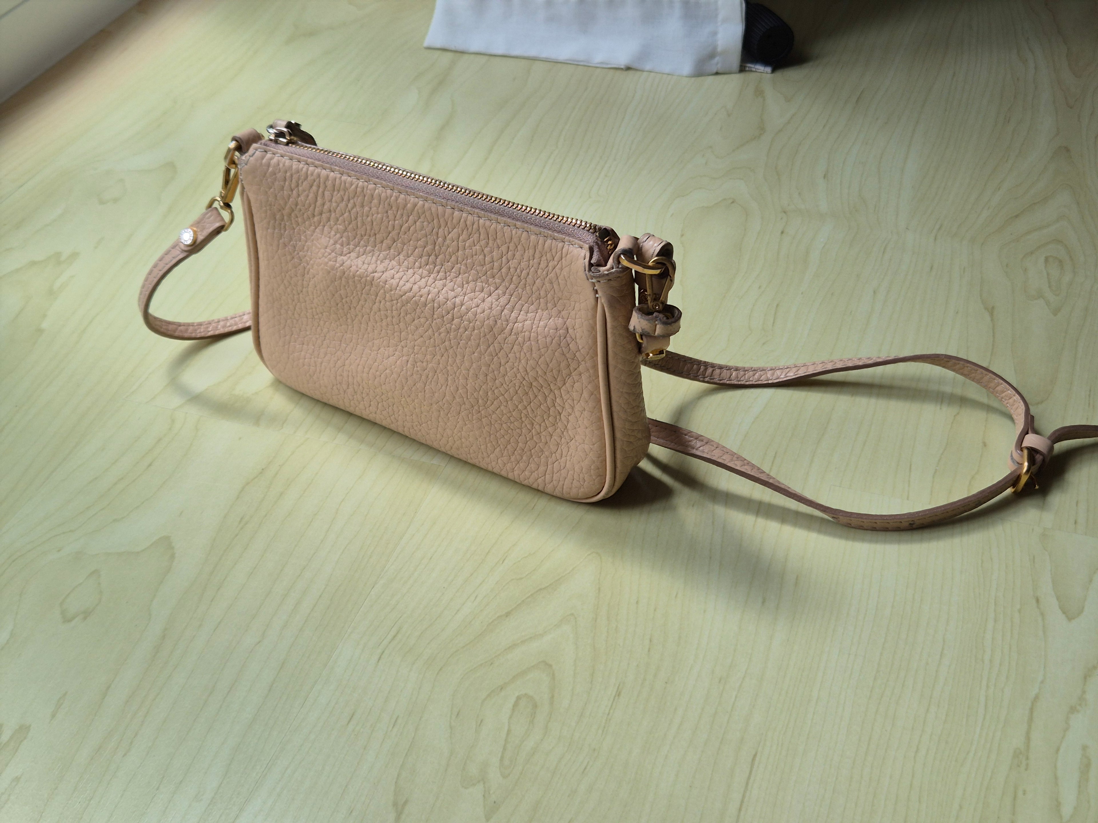 Gianni Chiarini Leder Crossbody Bag Medium Beige 23x16x4cm Gebraucht