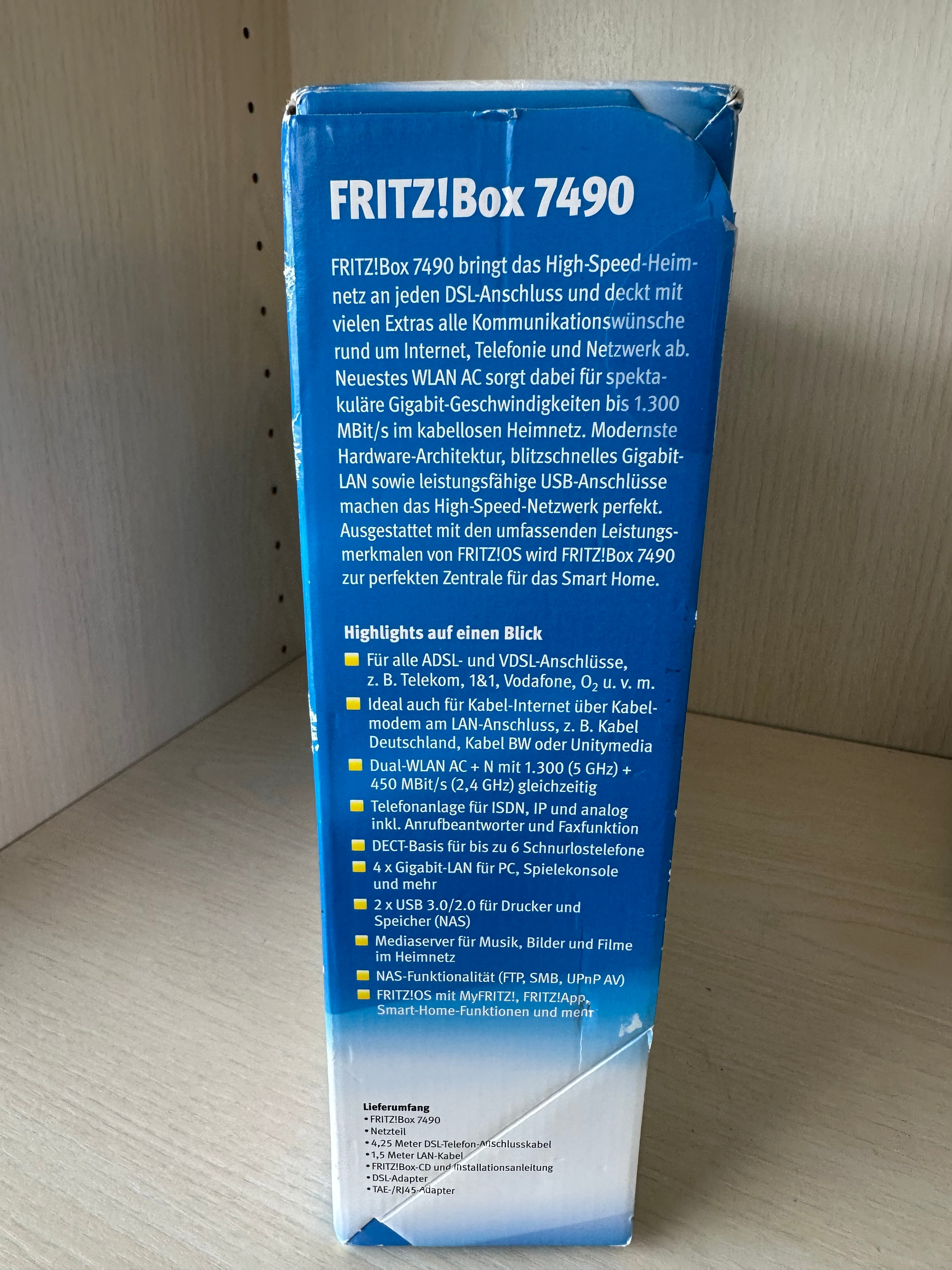 AVM FRITZ!Box 7490 – WLAN Router, Rot/Weiß, guter Zustand