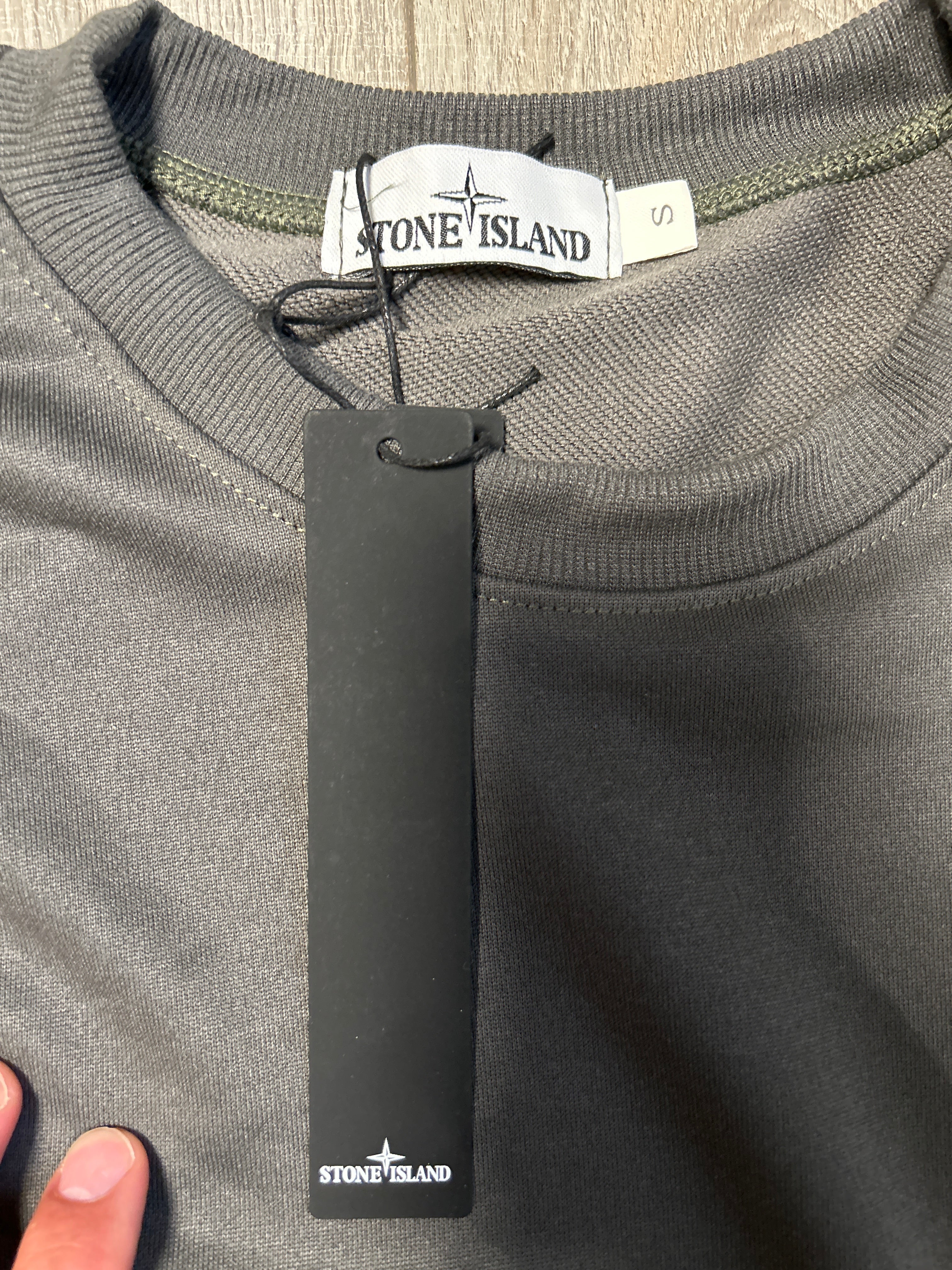 Stone Island Compass-Patch Crewneck Sweatshirt Grey Small New with Tags