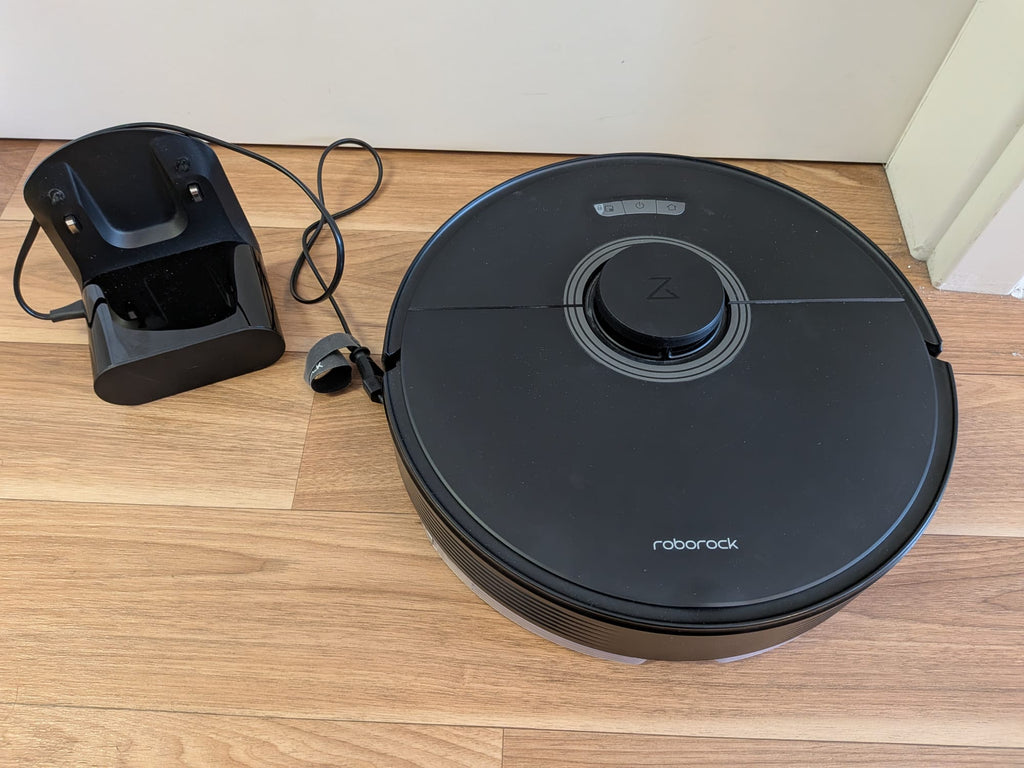 Roborock Q7 Max Saugroboter & Wischfunktion – Schwarz, guter Zustand
