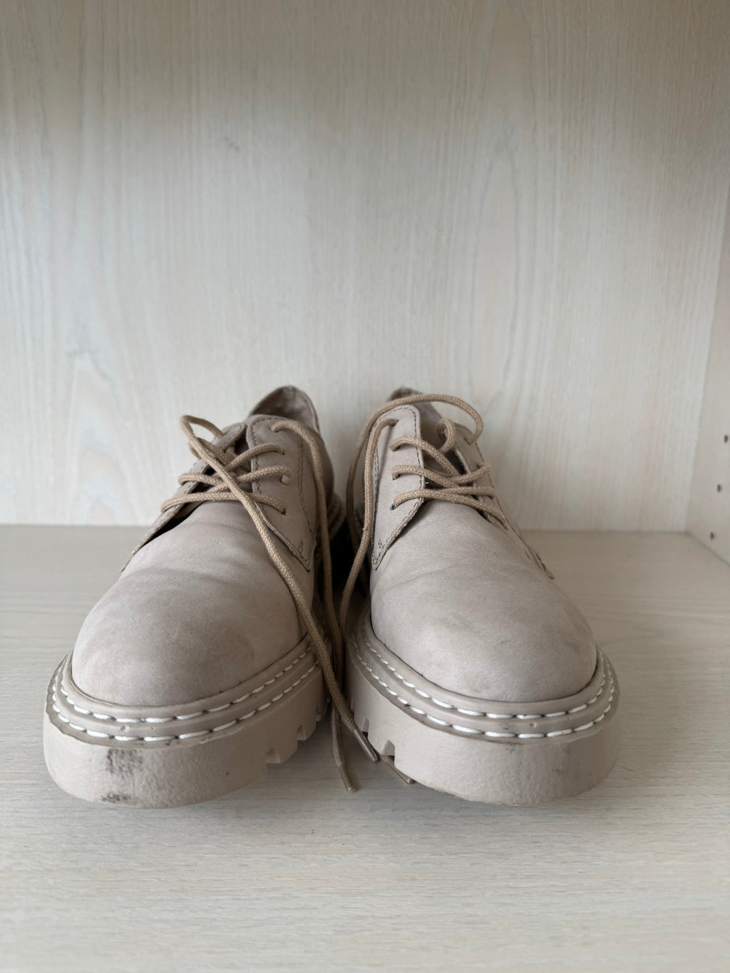 Rieker Damen Schnürschuhe Leder Beige Gr. 39 Guter Zustand