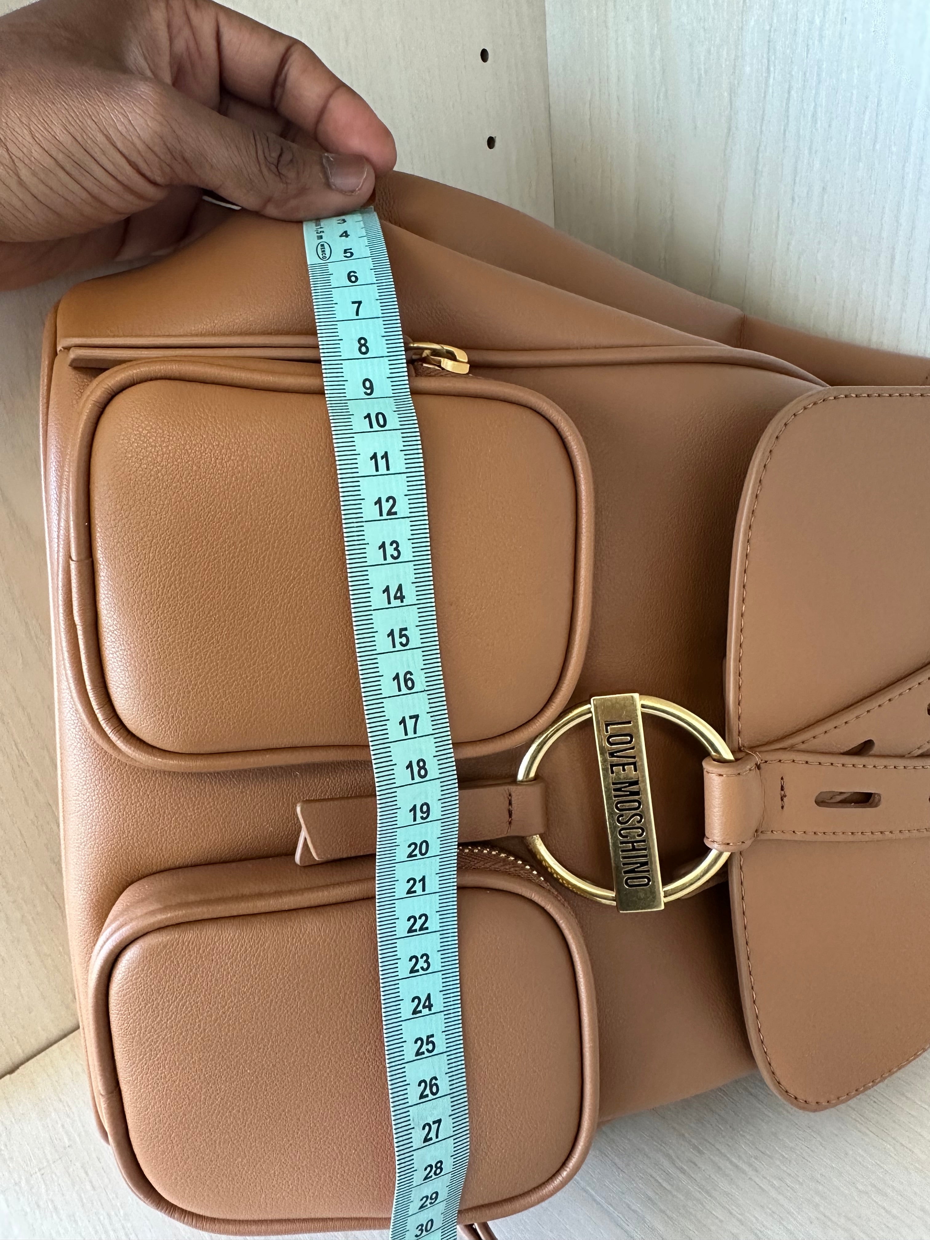 Love Moschino Multipocket Rucksack – cognac, sehr guter Zustand, Medium
