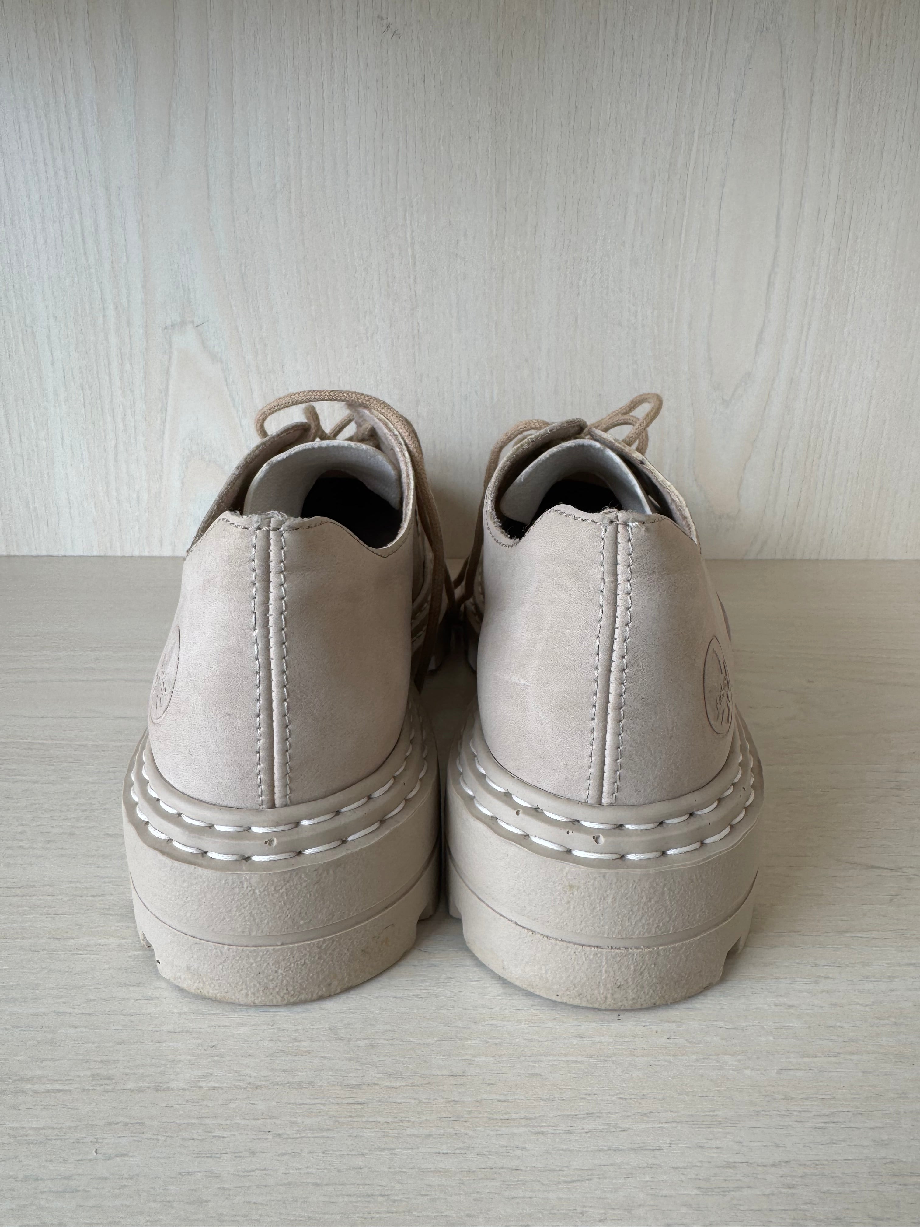 Rieker Damen Schnürschuhe Leder Beige Gr. 39 Guter Zustand