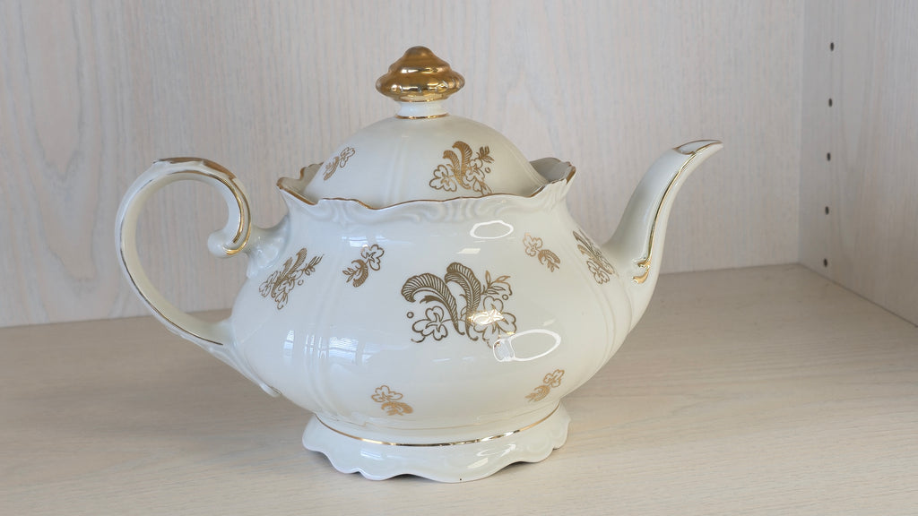 Royal Bayreuth Teapot | White & Gold Floral | Medium | Porcelain | Very Good