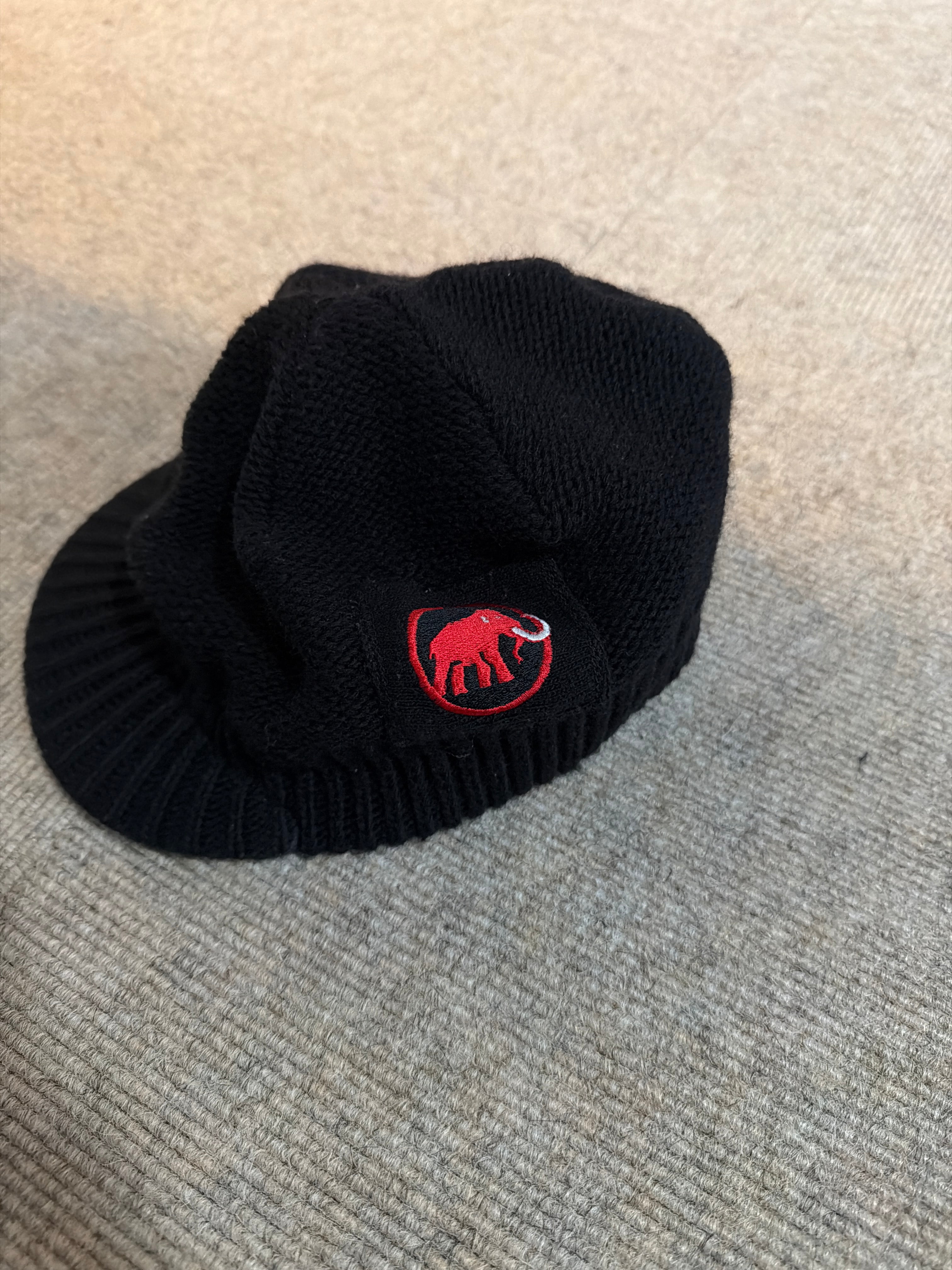 Mammut “Sublime” Beanie – Black, One Size, Good Condition
