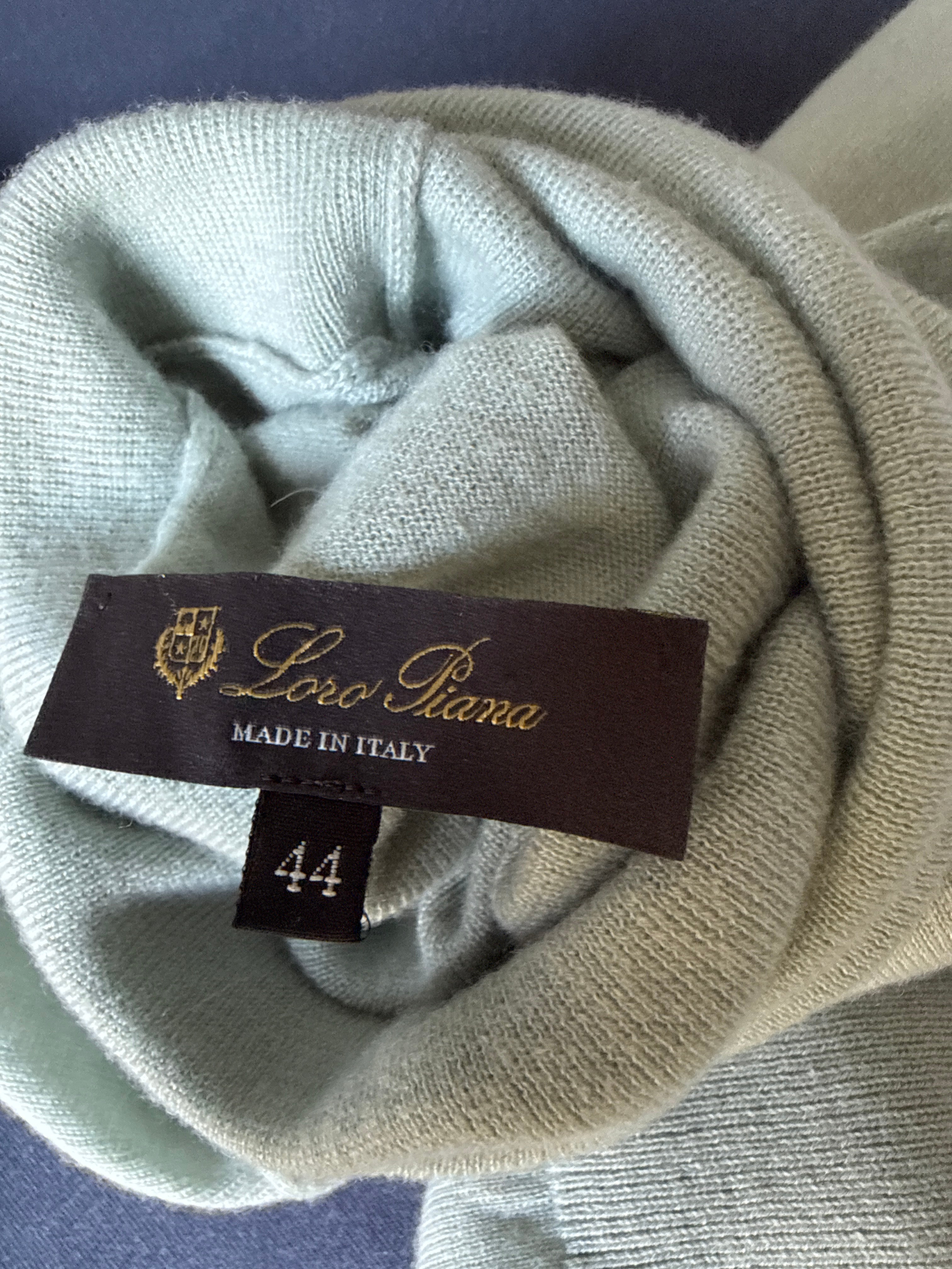 Loro Piana 100% Cashmere Turtleneck Sweater Green IT 44 (EU M) Very Good