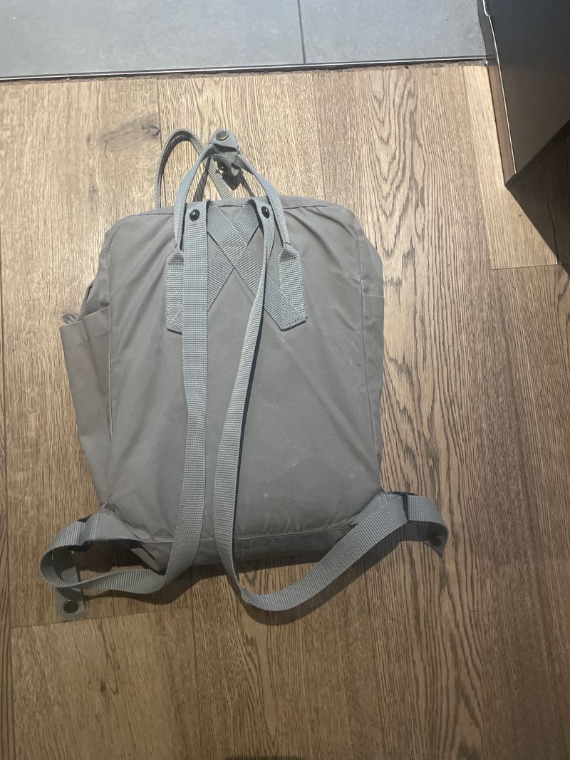 Fjällräven Kånken Classic 16L Rucksack – Warm Grey, Zustand: Stark gebraucht