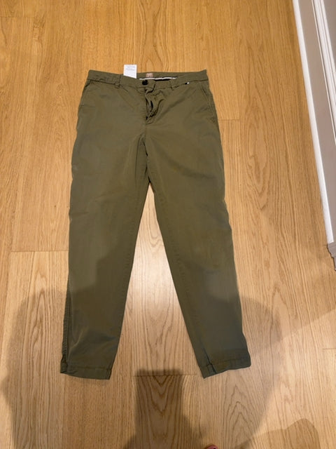 Hugo Boss Women’s Chino Trousers | Olive Green | EU 40 | Cotton | Normal Use