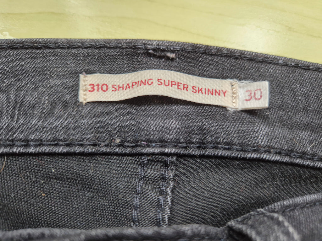 Levi’s 311 Shaping Super Skinny Jeans | Schwarz | Gr. 36 | Damen | Gut
