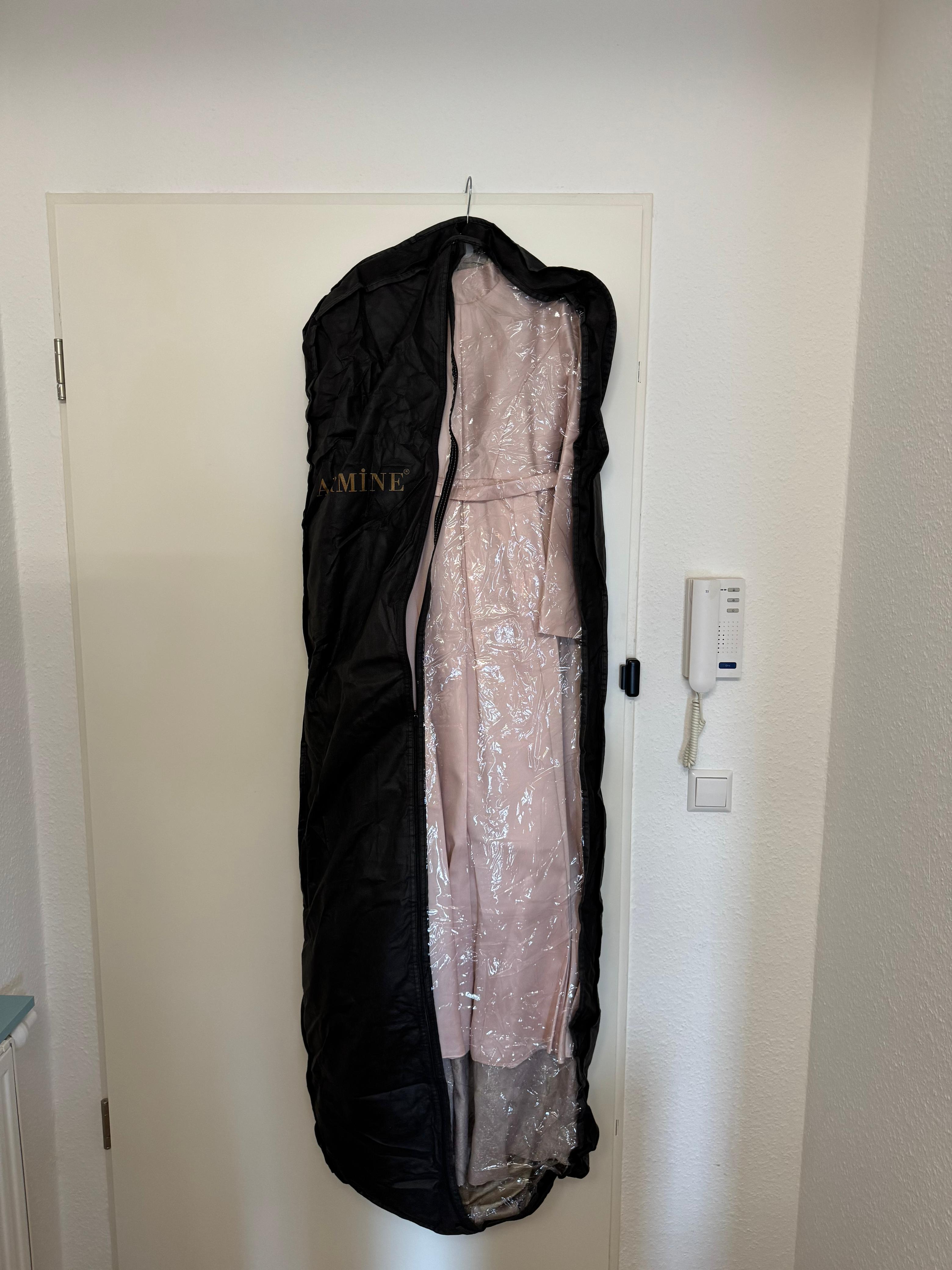 Elegantes Armine Abendkleid – Champagner, Größe M (EU 38-40), Sehr guter Zustand