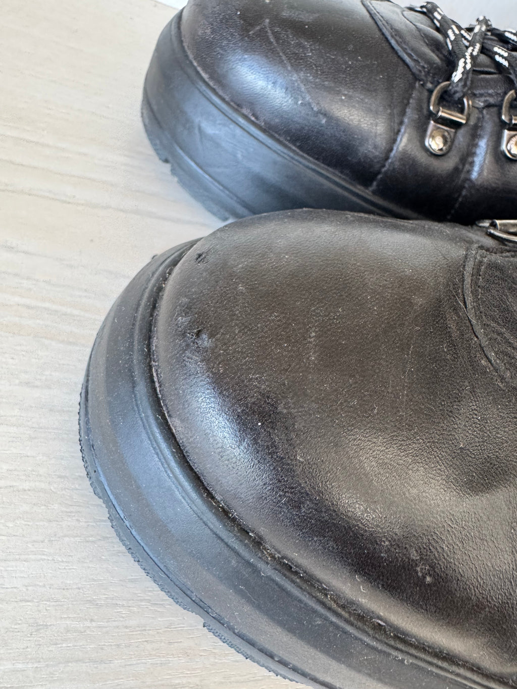 Bogner BANSKO Mid Boots Gr. 42 – Leder & Shearling, Schwarz, gebraucht