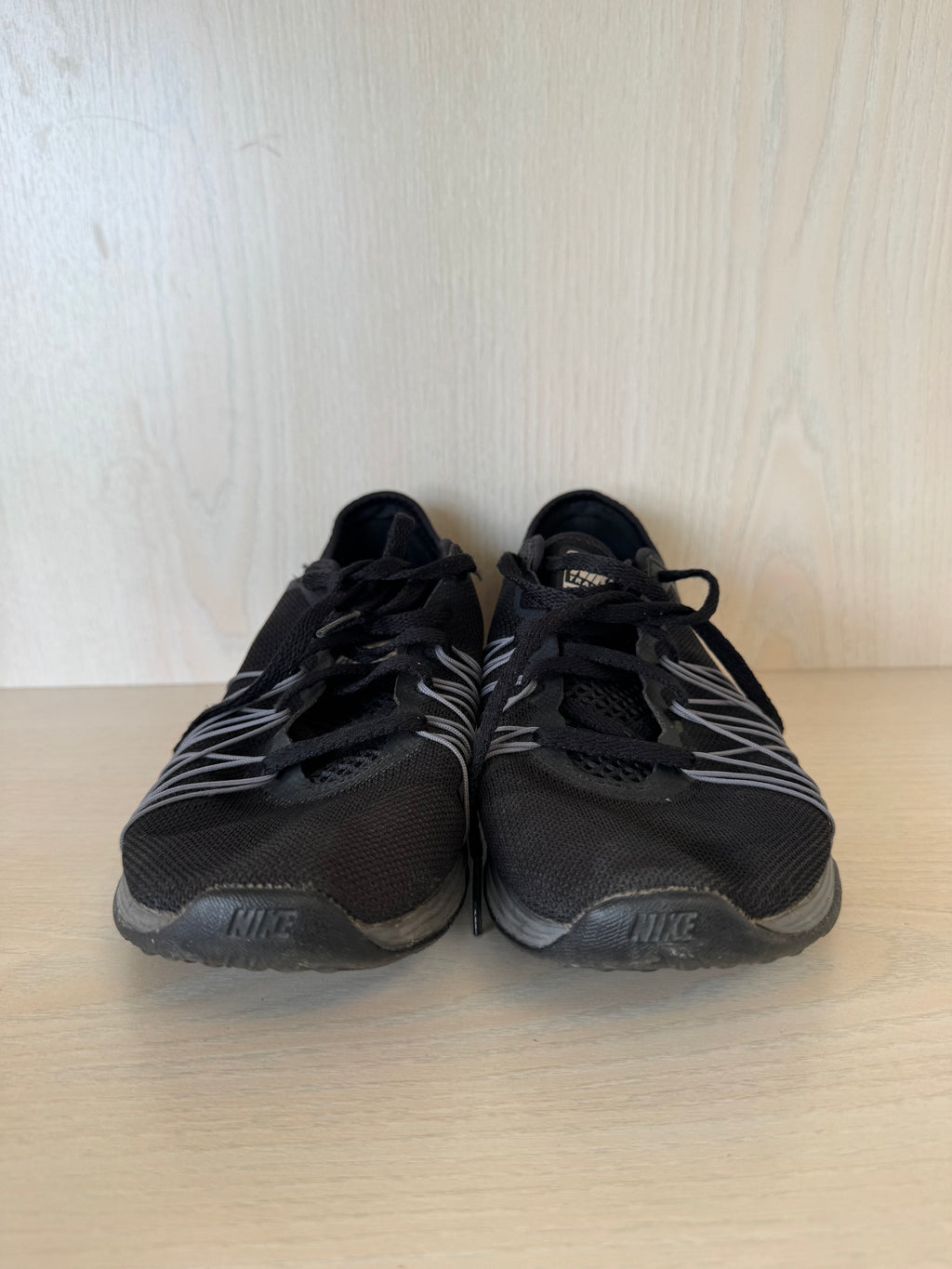 Nike Dual Fusion HIT Trainingsschuhe – Schwarz/Grau, Gr. 38.5, Gebraucht