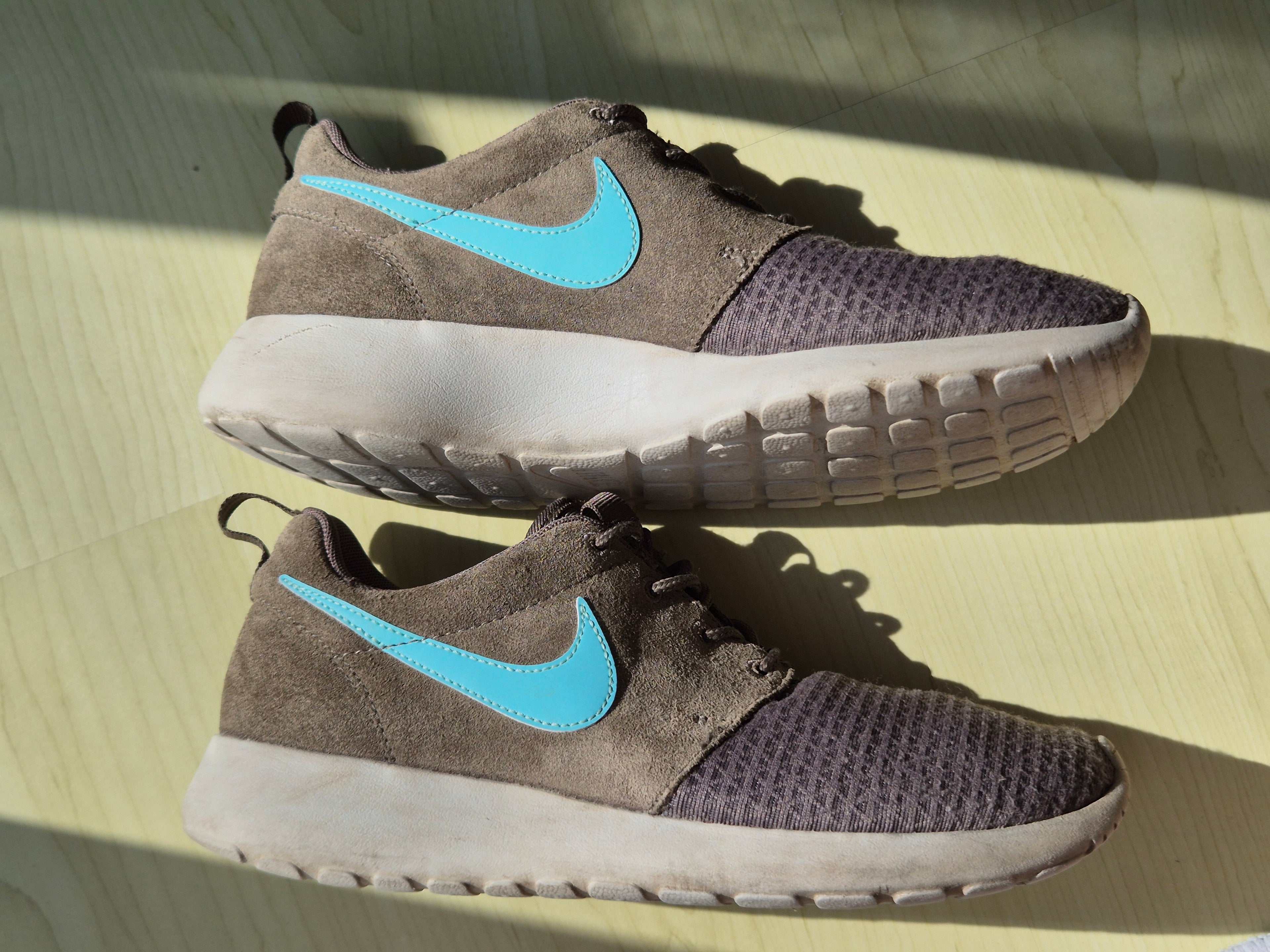 Nike Roshe Run Winter Dark Dune/Light Bone EU 39 Normal Use