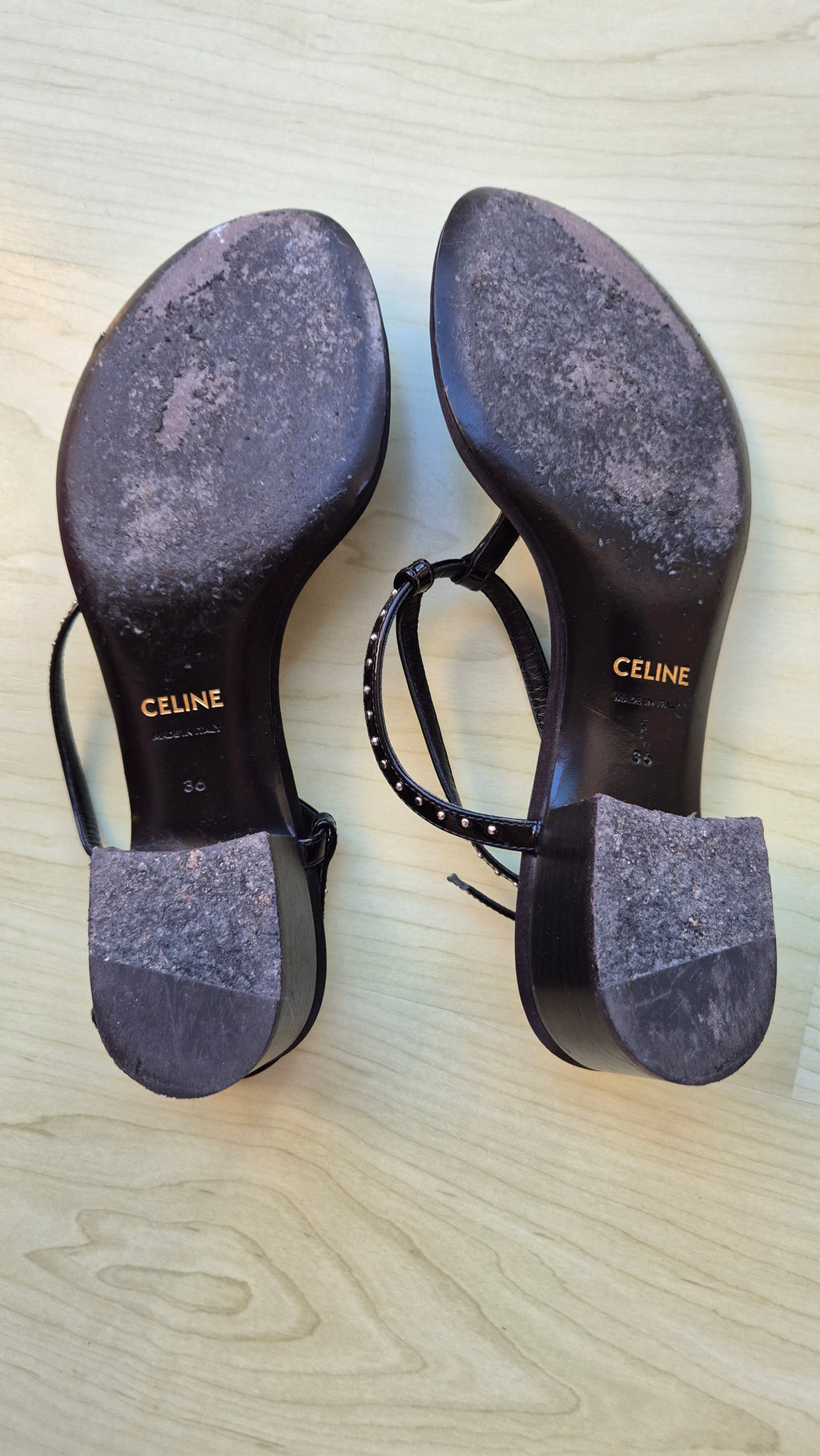 Celine Sandalen Schwarz Studded Gr. 36 | Lackleder | Guter Zustand