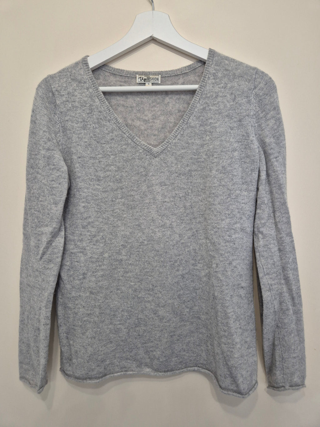 UpFashion Kaschmir V-Ausschnitt Pullover – Hellgrau, Größe S, guter Zustand