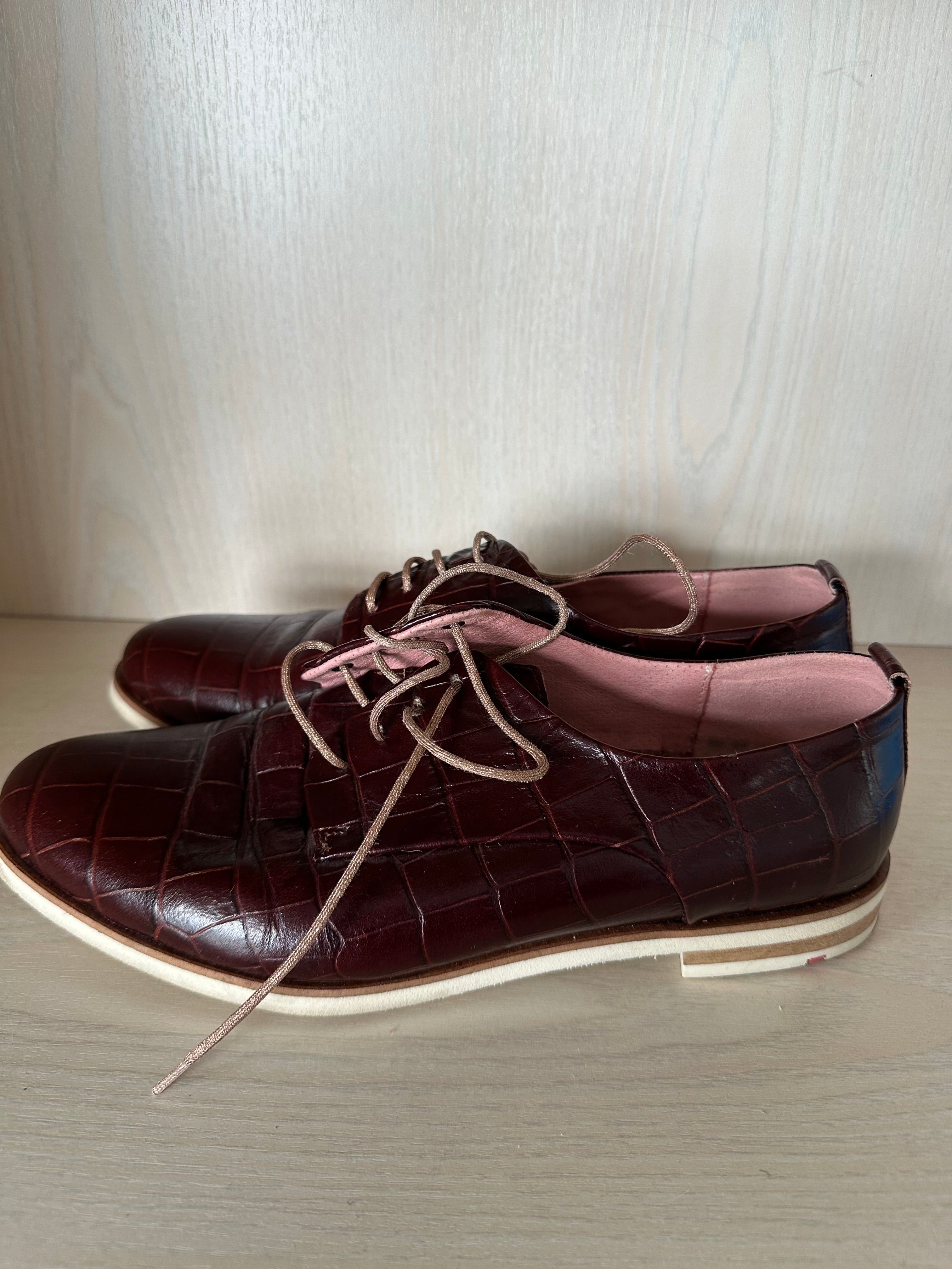LLOYD Damen Schnürschuhe, Kroko-Prägung, Rot, Gr. 38,5, Sehr guter Zustand