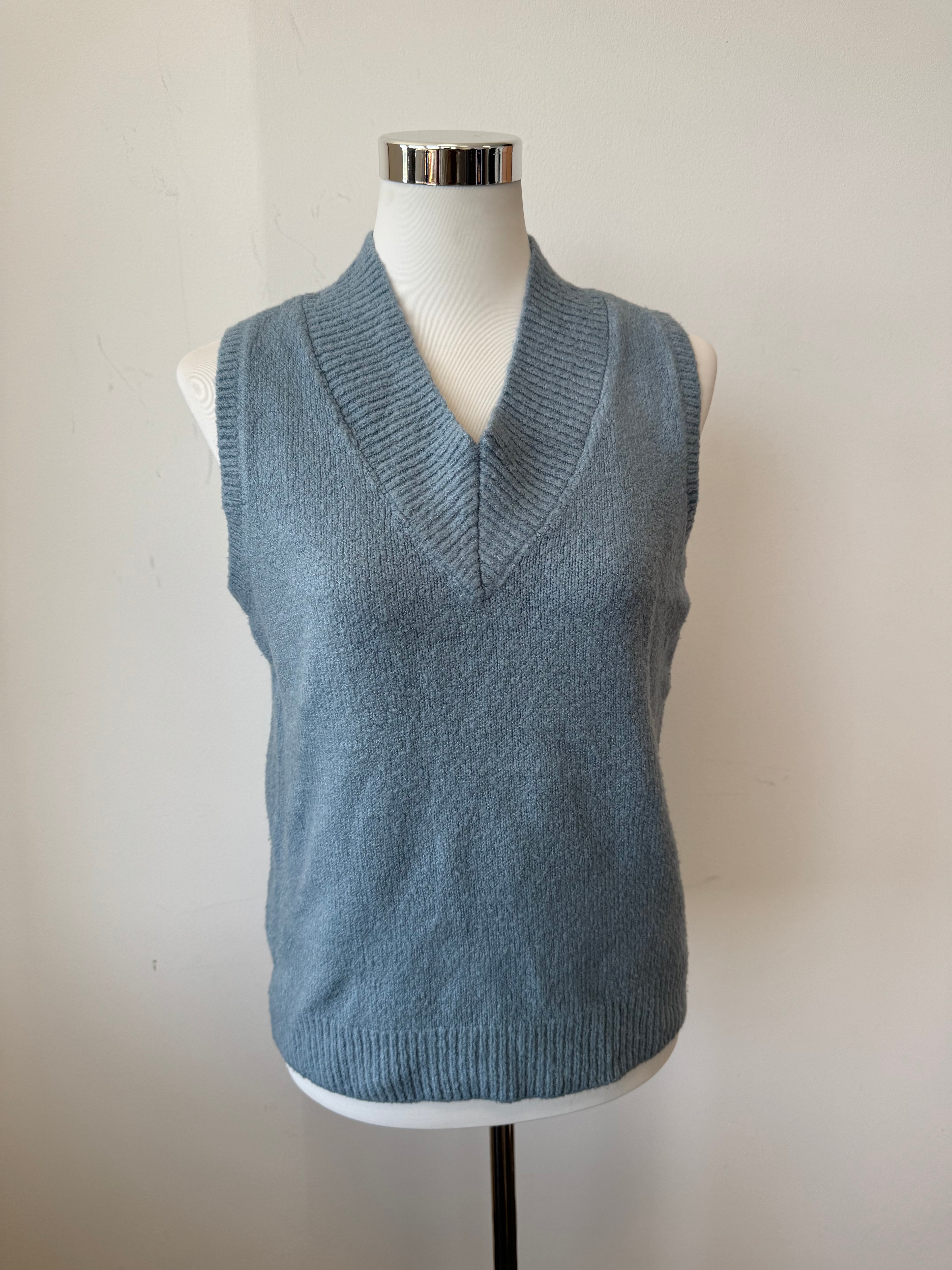 Liberté Essentiel Strickweste – Hellblau, Größe S, Wie Neu