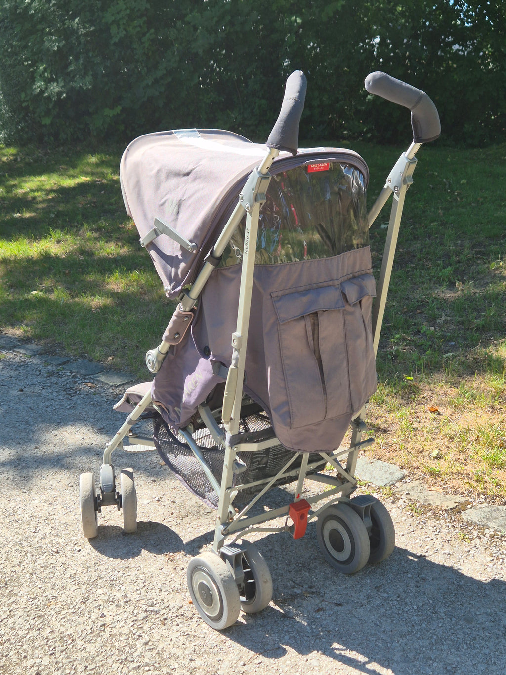 Maclaren Techno XT Buggy Charcoal Grau mit Regenschutz, gebraucht