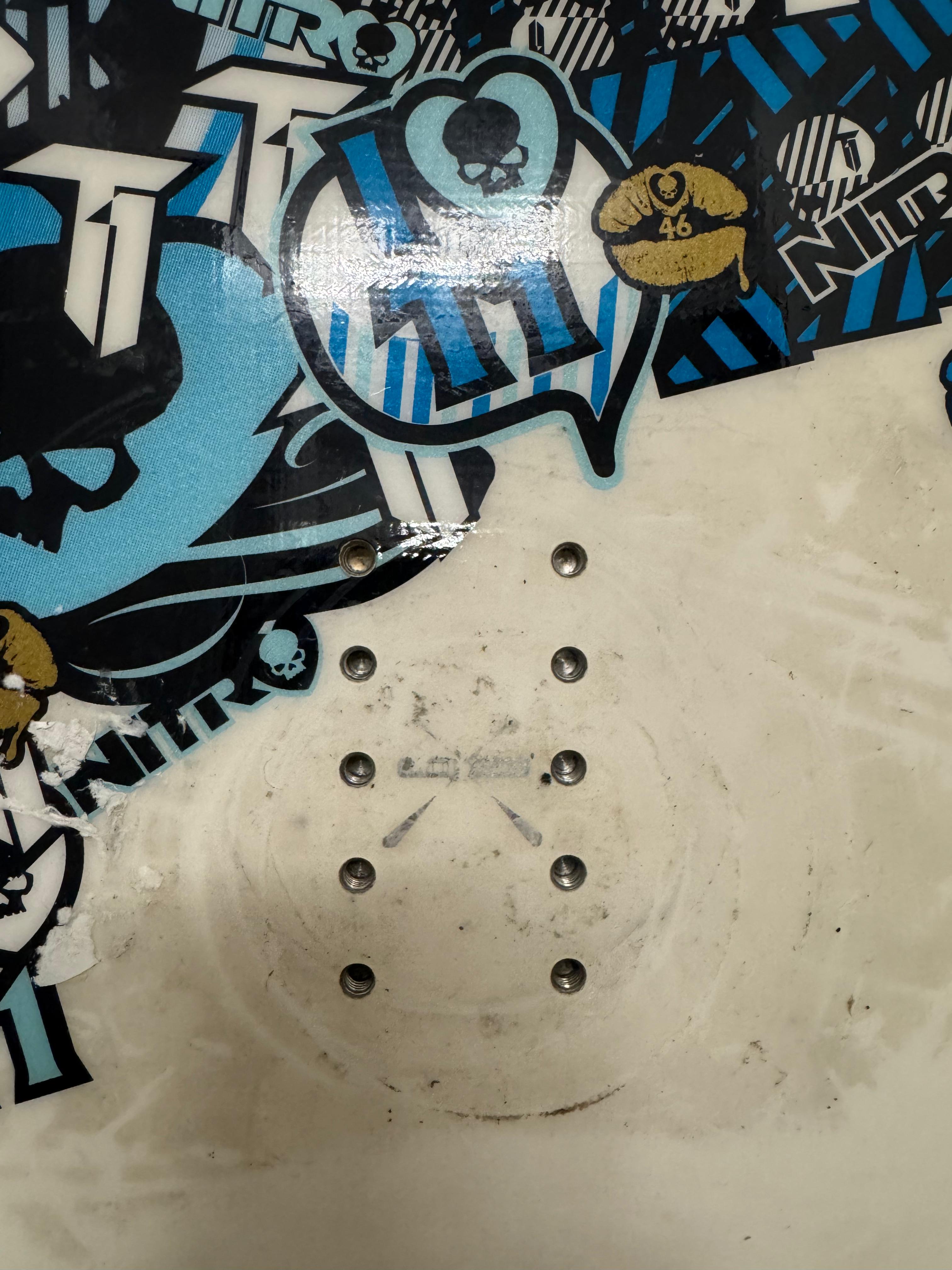 Nitro T1 Women’s 148cm Snowboard | Freestyle Twin Tip | White/Blue/Black