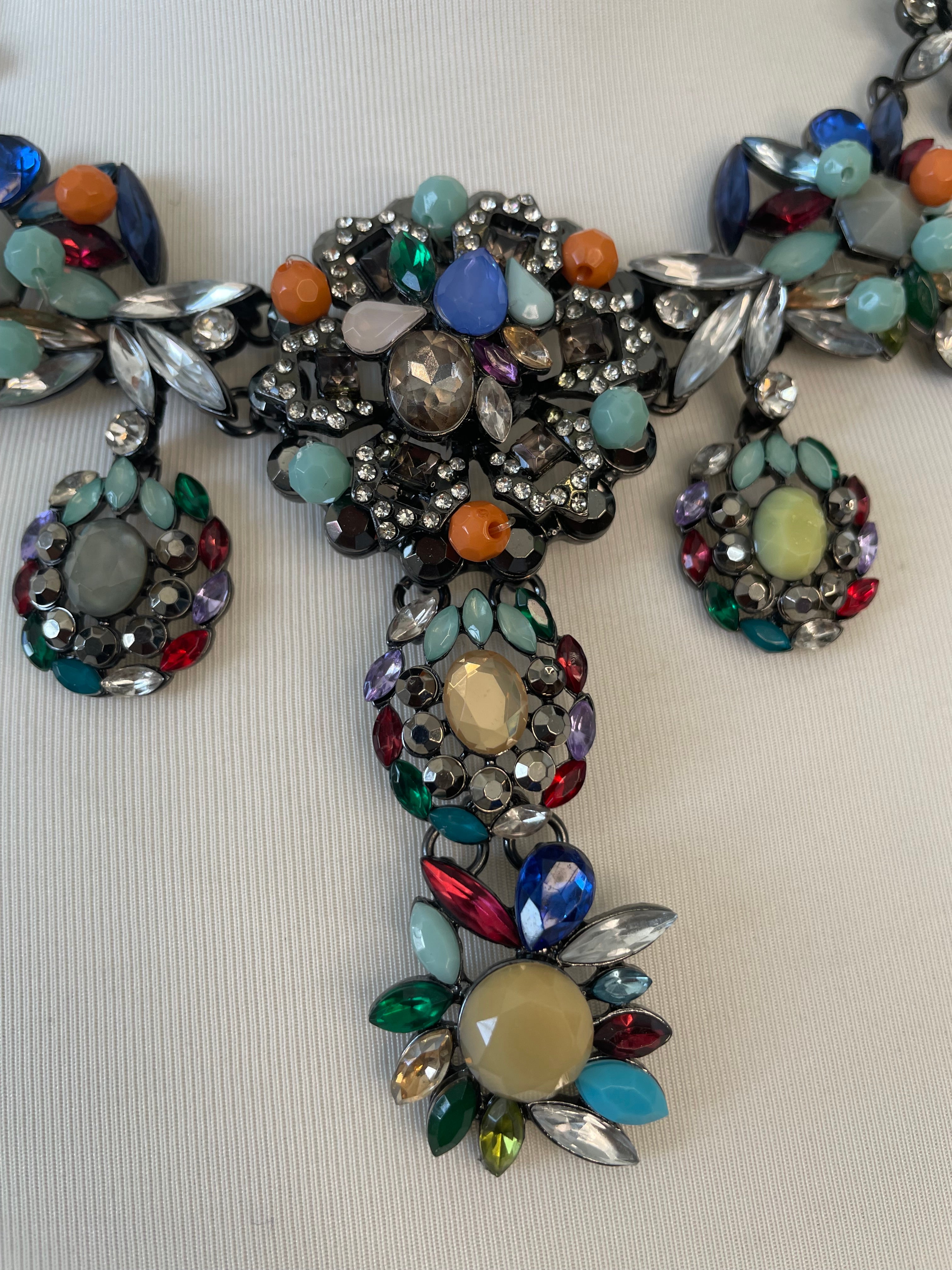 Signed Hollycraft Vintage Necklace – Pastel Rhinestones, Very Good, 56cm