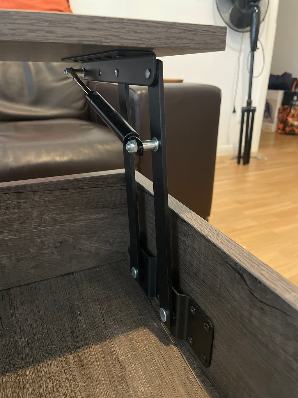 Tilton Couchtisch mit Lift-Top, Walnuss, 102x51 cm, Metallgestell, sehr gut