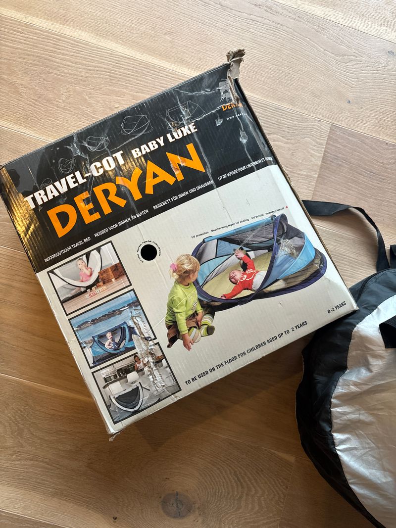 DERYAN Baby Luxe Reisebett/Zelt, 0-2 J., Silber, Sehr guter Zustand