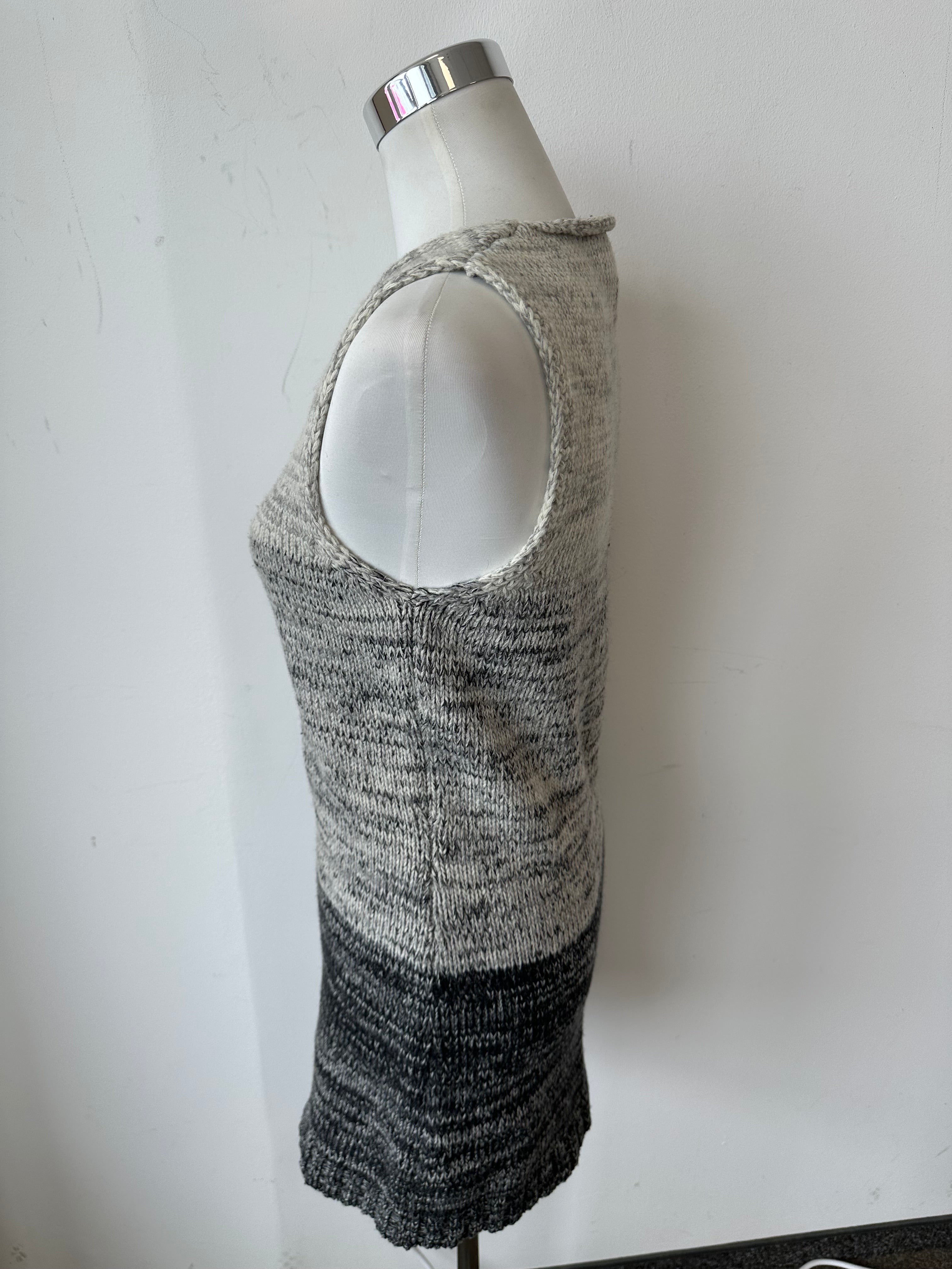 D&G Dolce & Gabbana Wool Sleeveless Tunic Vest L – Gray Gradient, Very Good