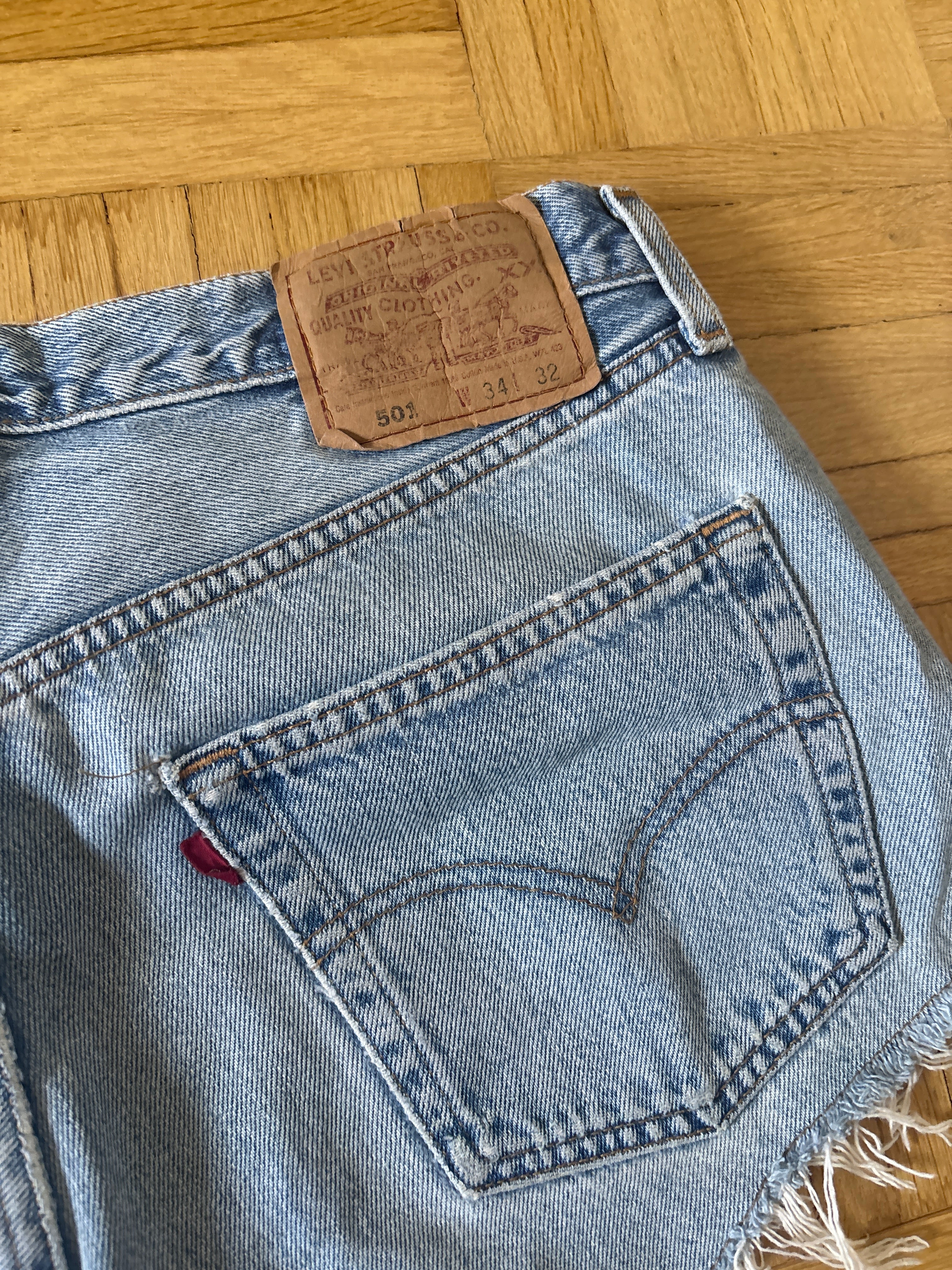 Levi’s 501 High-Rise Cut-Off Shorts W34 Hellblau Vintage Sehr Gut
