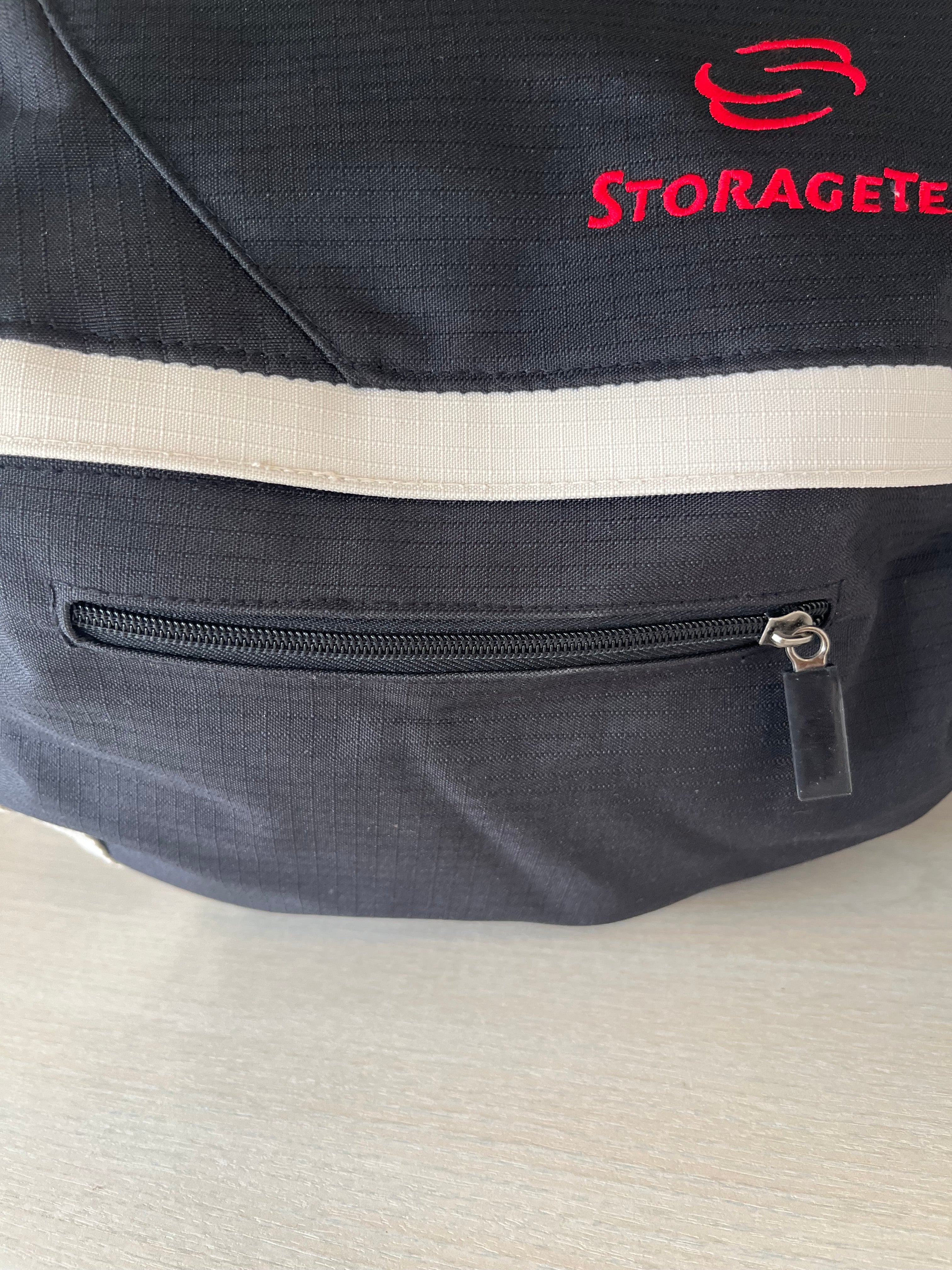 StorageTek Urban Design Messenger Bag Medium Polyester Sehr Guter Zustand