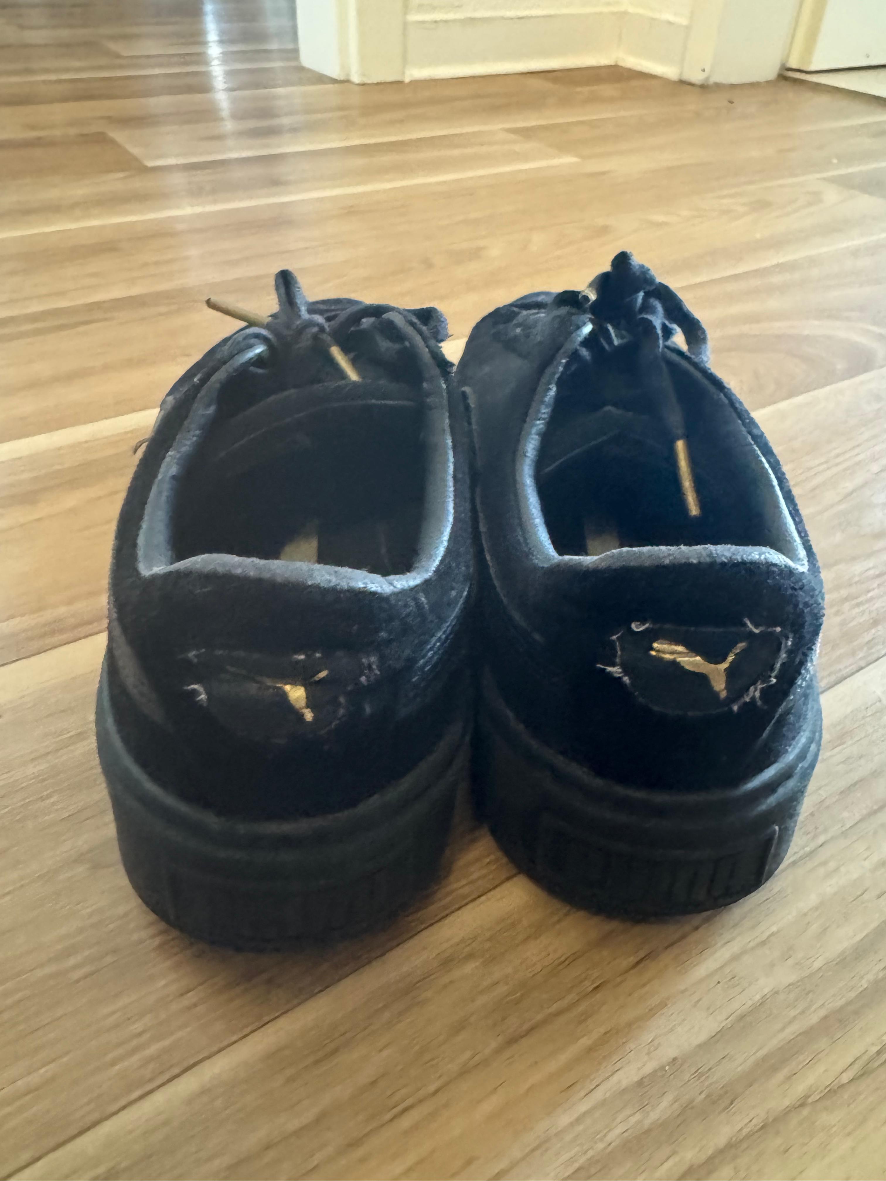 Puma Vikky Platform Suede – Schwarz, EU 38, Guter Zustand
