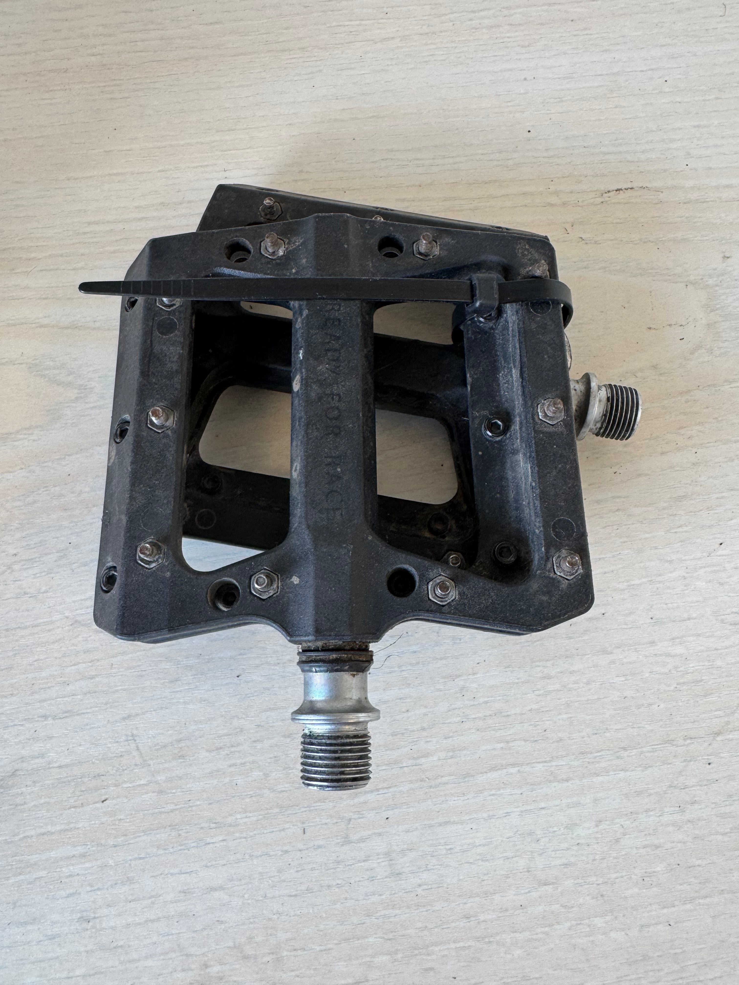 Cube RFR Plattformpedale 9/16 Zoll – Schwarz – Gebraucht