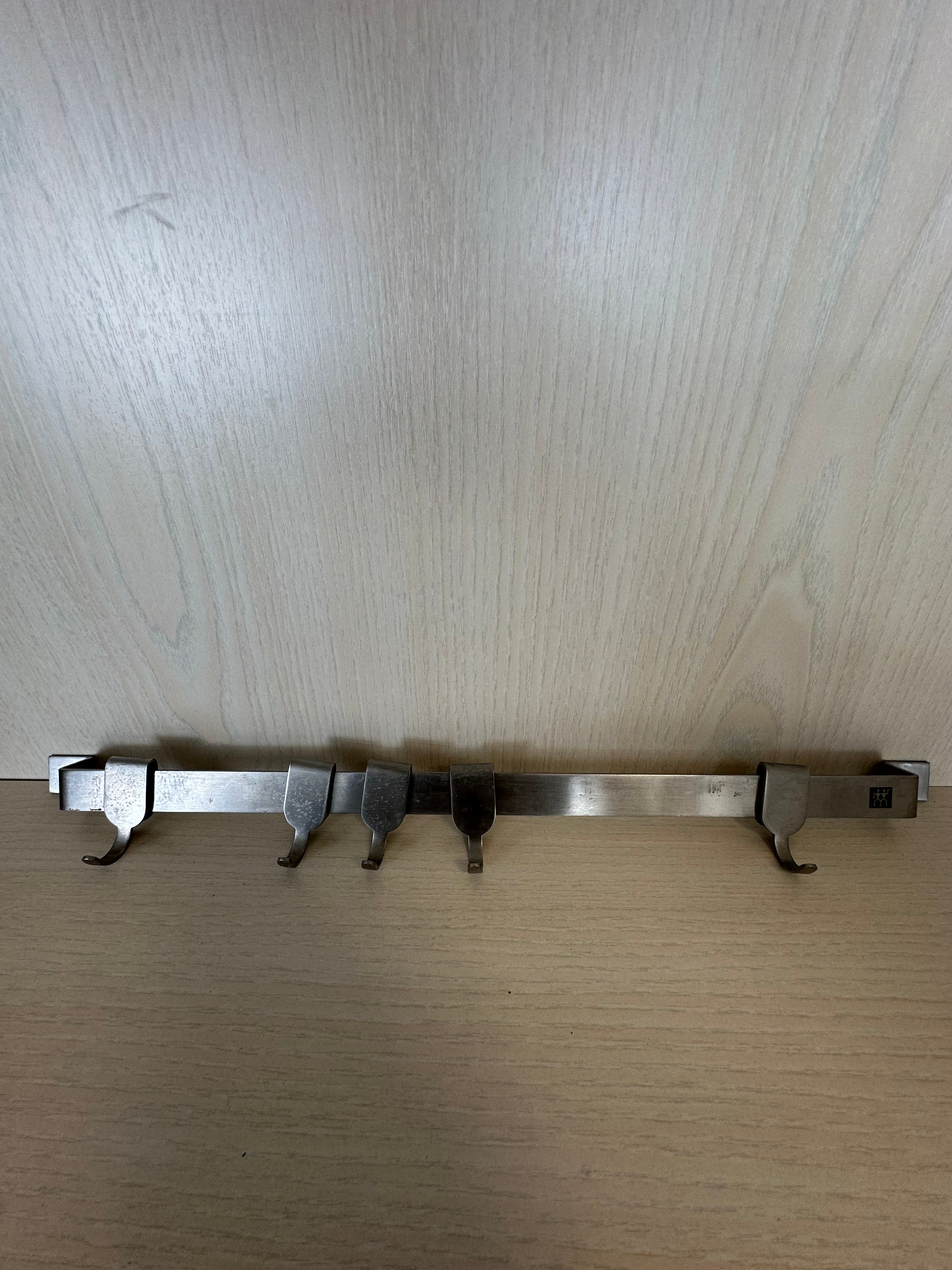 ZWILLING Hakenleiste Edelstahl 70cm, 6 Haken, Silber, Gebraucht