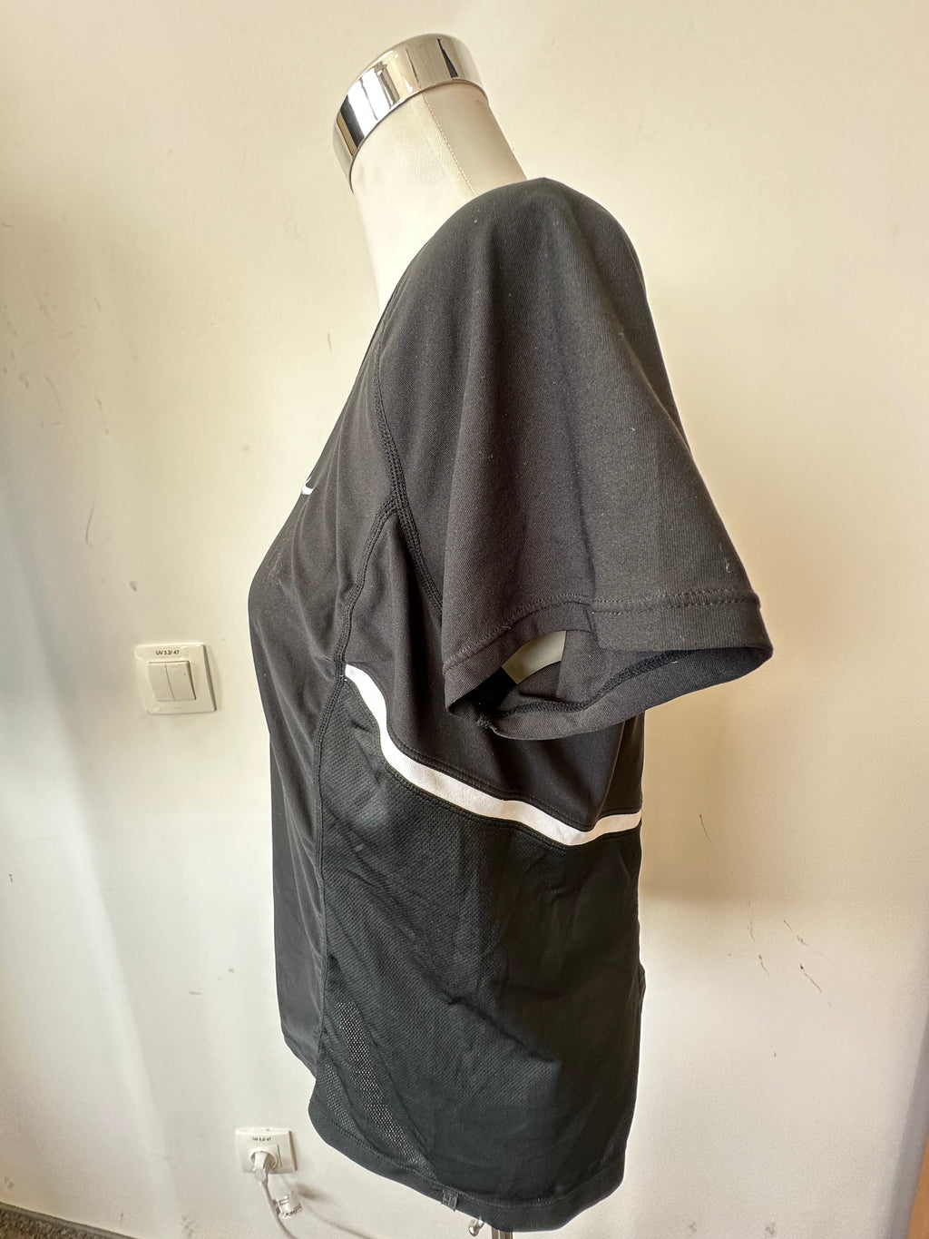 Nike Women’s Dri-FIT Stock Elite SS Jersey, XL, Black/White, Good Condition