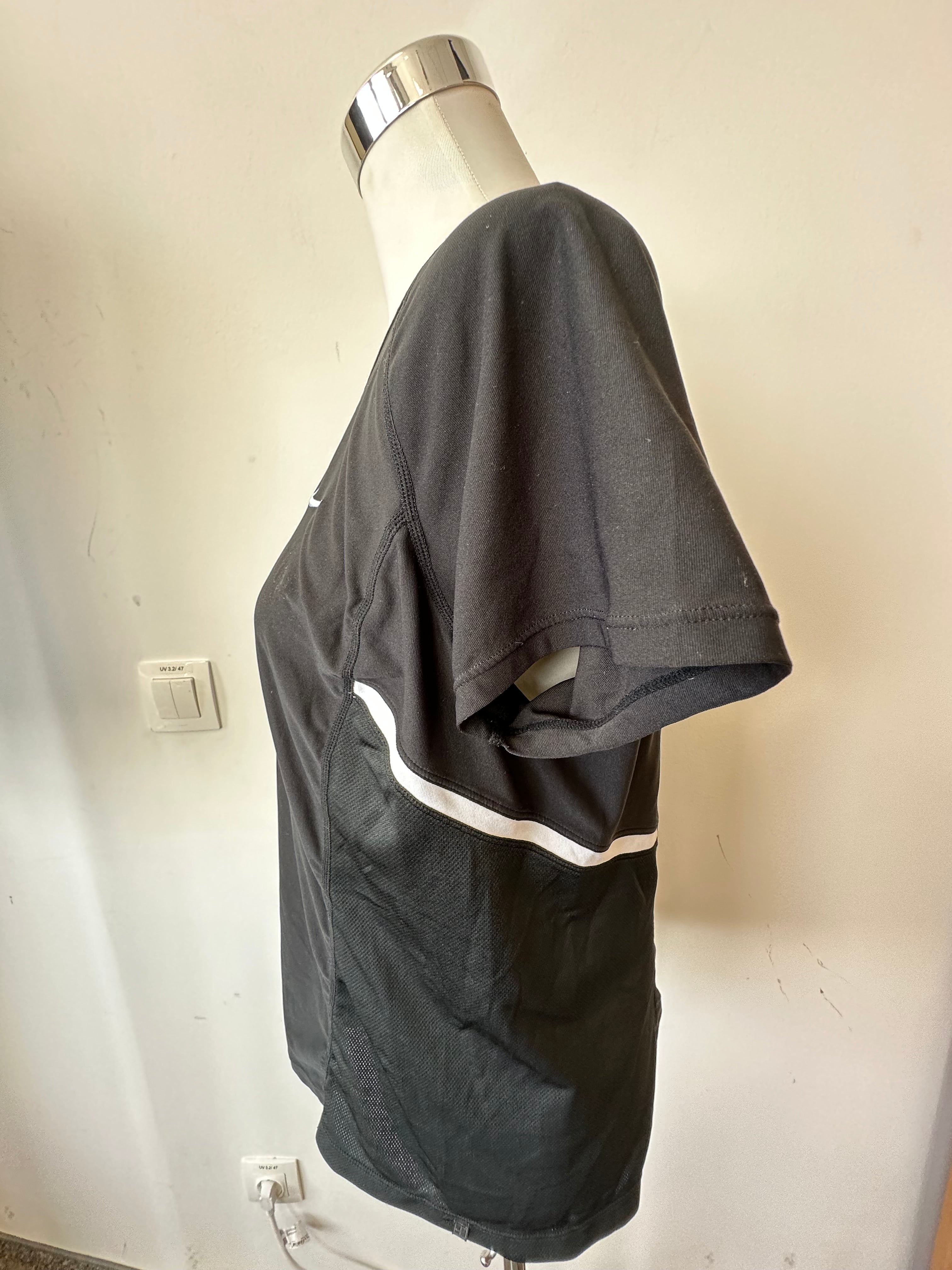 Nike Women’s Dri-FIT Stock Elite SS Jersey, XL, Black/White, Good Condition