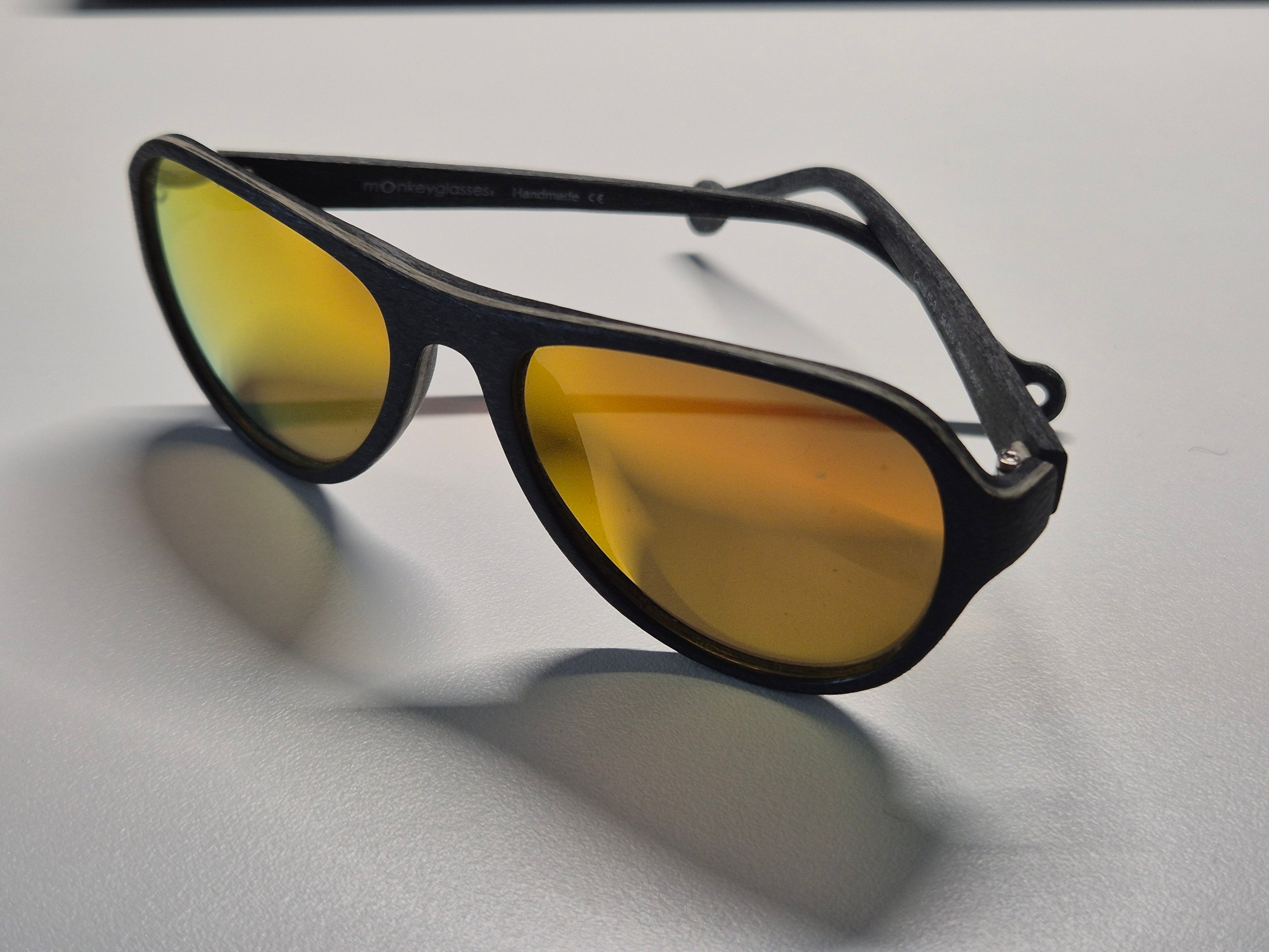 Monkeyglasses Camel 45-3 Sonnenbrille, Holzoptik, Amber Mirror, Gr. 54-18, Gut