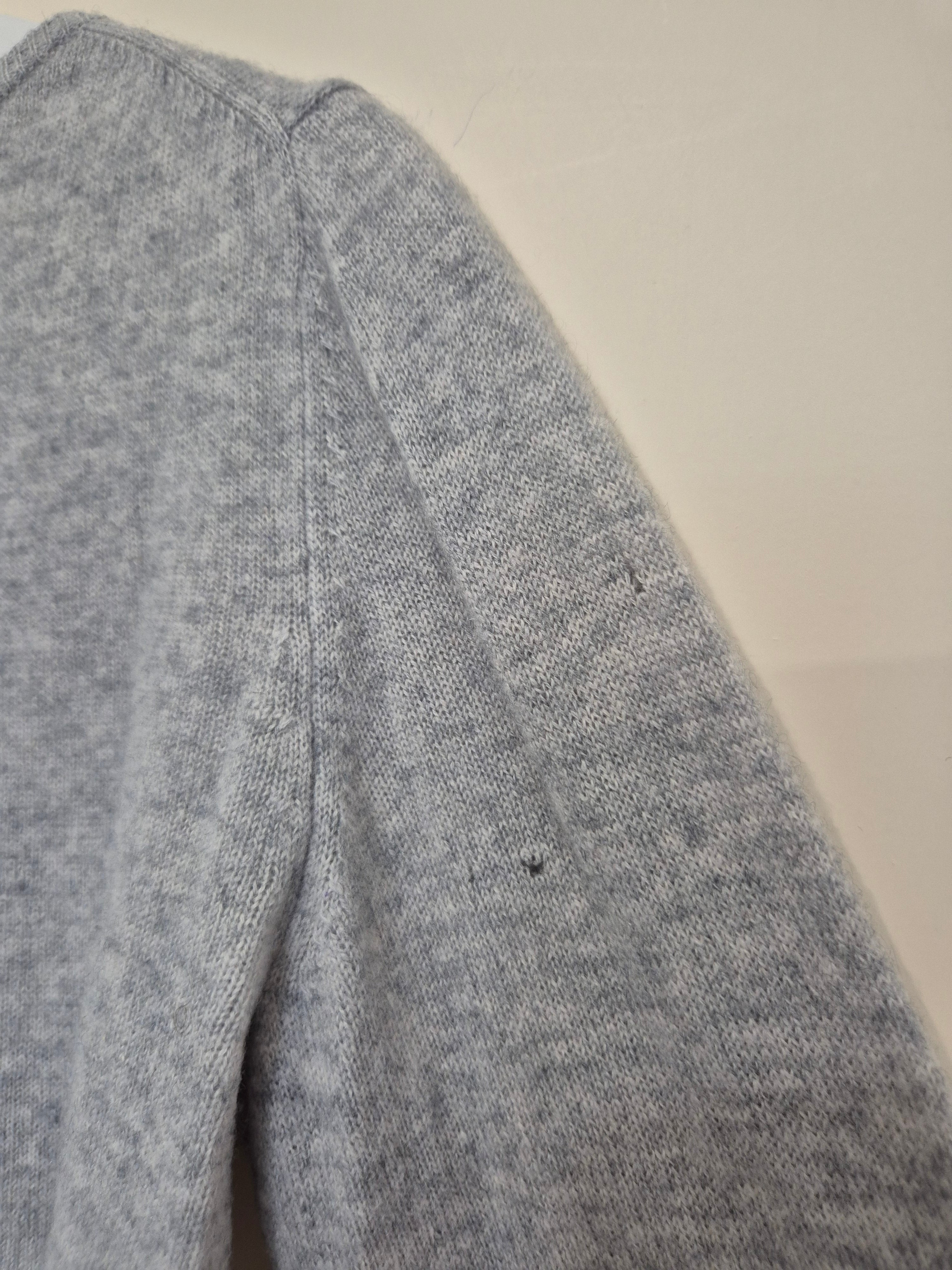 UpFashion Kaschmir V-Ausschnitt Pullover – Hellgrau, Größe S, guter Zustand