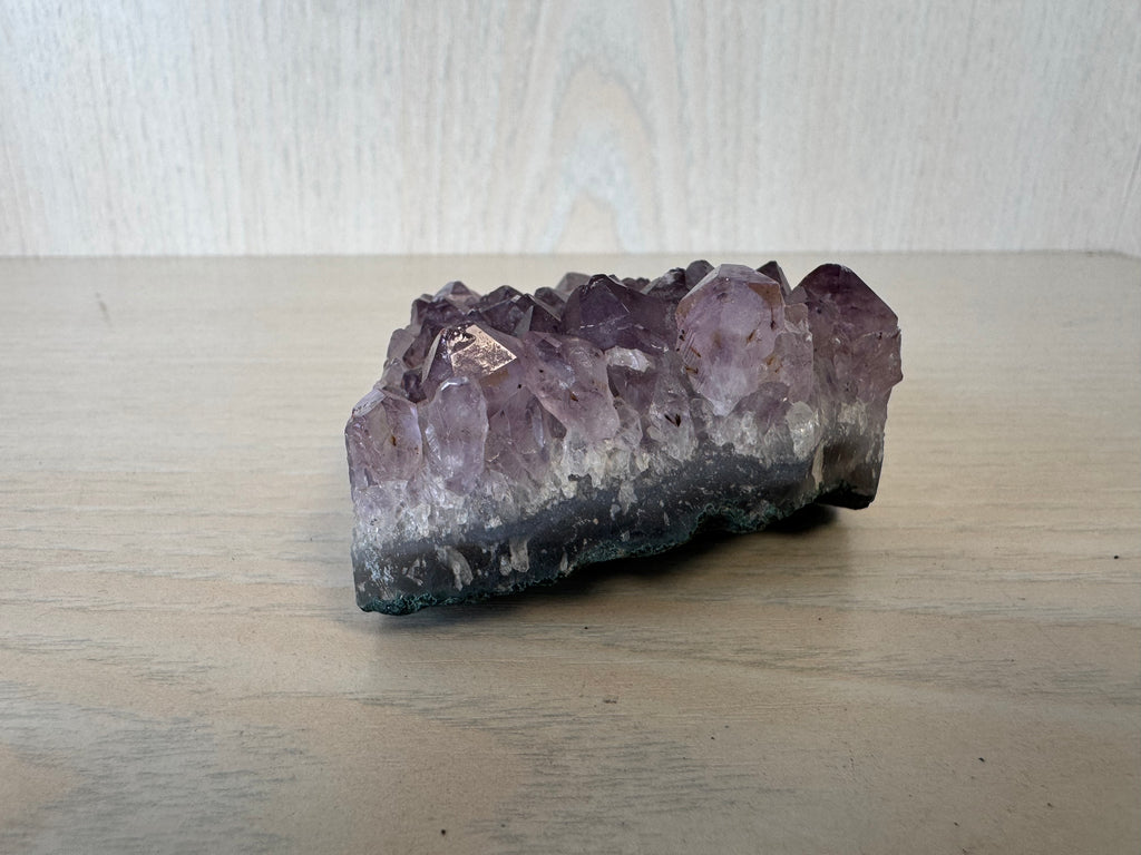 Amethyst Kristall-Cluster 213g – Tiefviolett, Natur, Sehr guter Zustand
