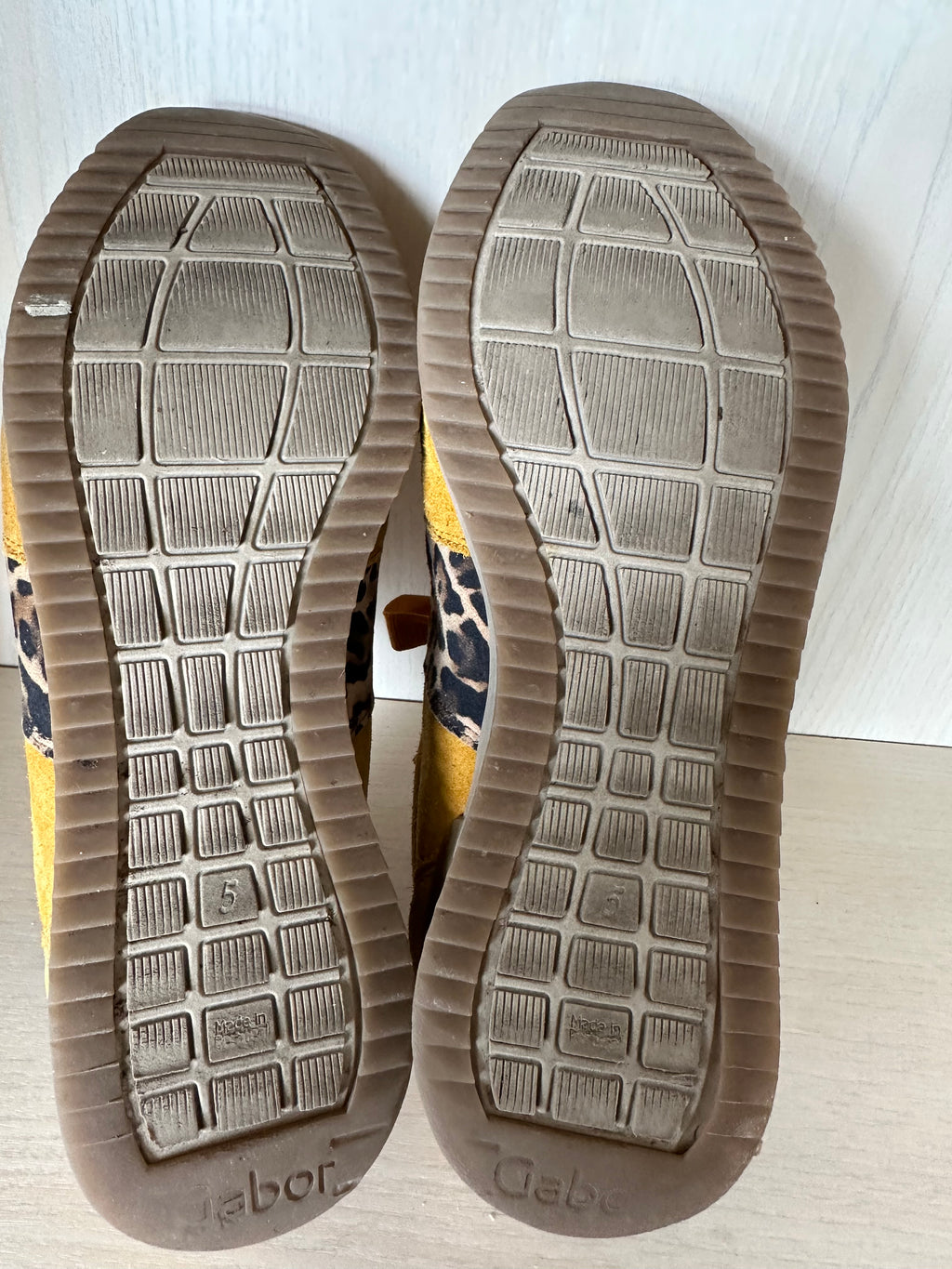 Gabor Lulea Sneaker – Yellow, Leopard Detail, EU 38, Normal Use
