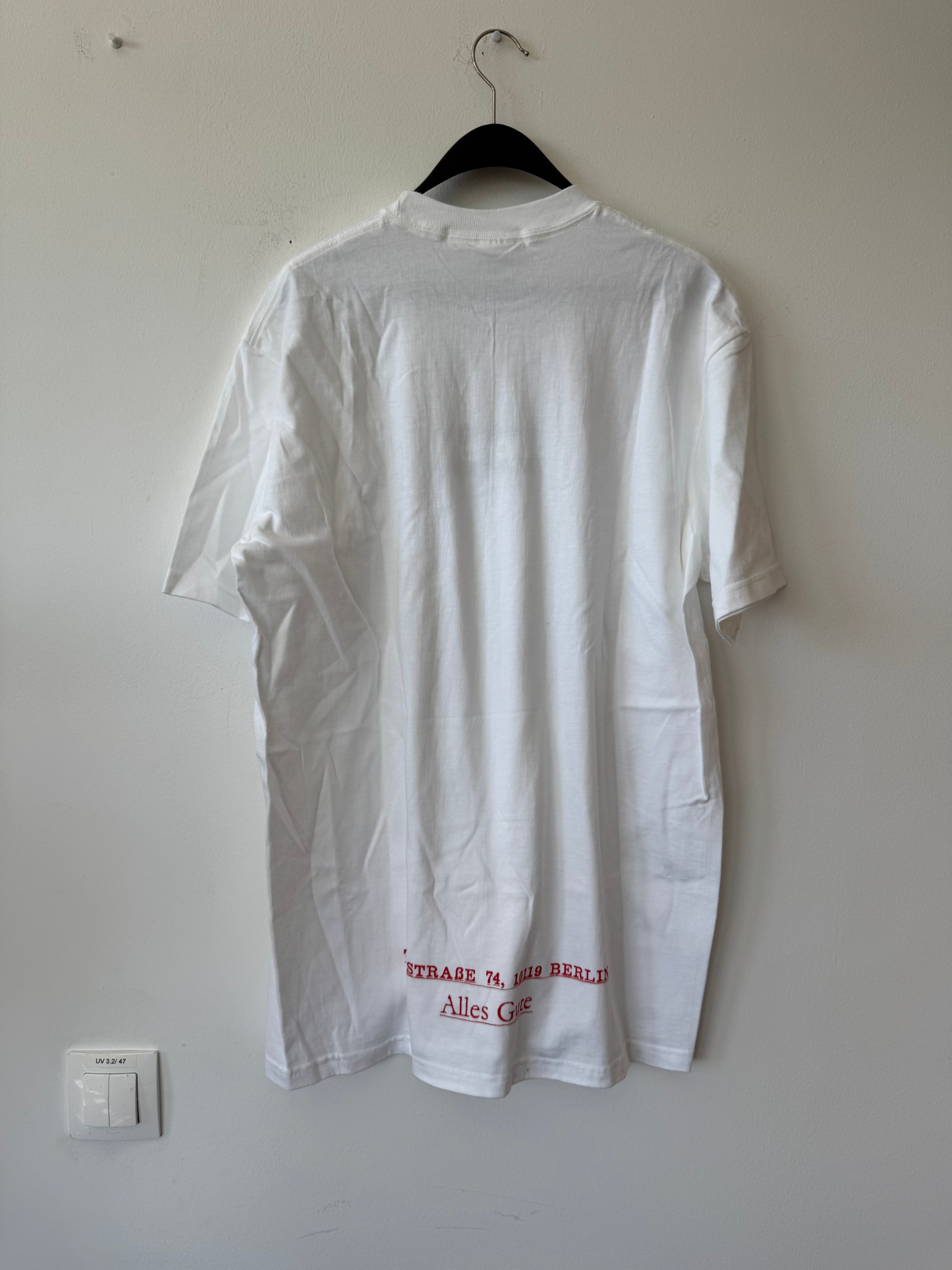 Supreme Box Logo Tee „Berlin / Alles Gute“ – Weiß, Größe M, wie neu