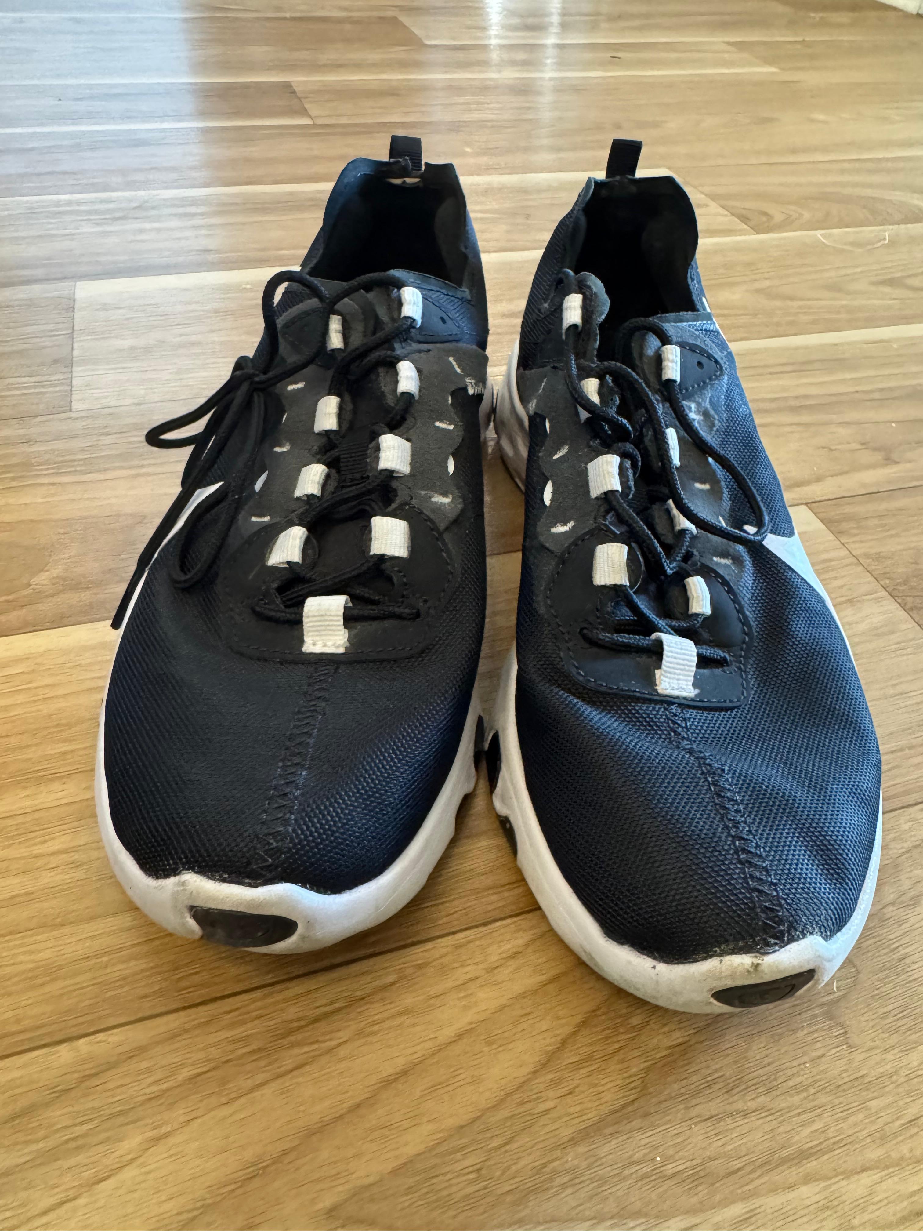 Nike Renew Element 55 | EU 38.5 | Schwarz/Weiß | Sehr guter Zustand