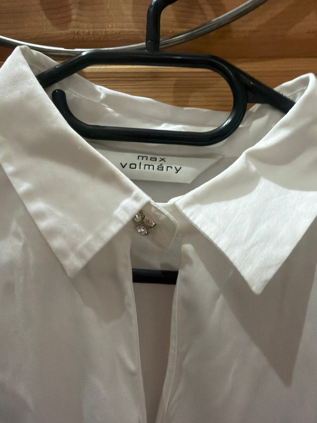 Max Volmáry Blouse – White, Size 44 EU, Crystal Button, Very Good Condition