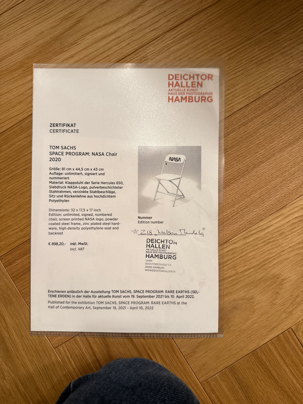 Tom Sachs NASA Chair, Weiß/Rot, signiert, Nelson Mandela, Zertifikat, sehr gut
