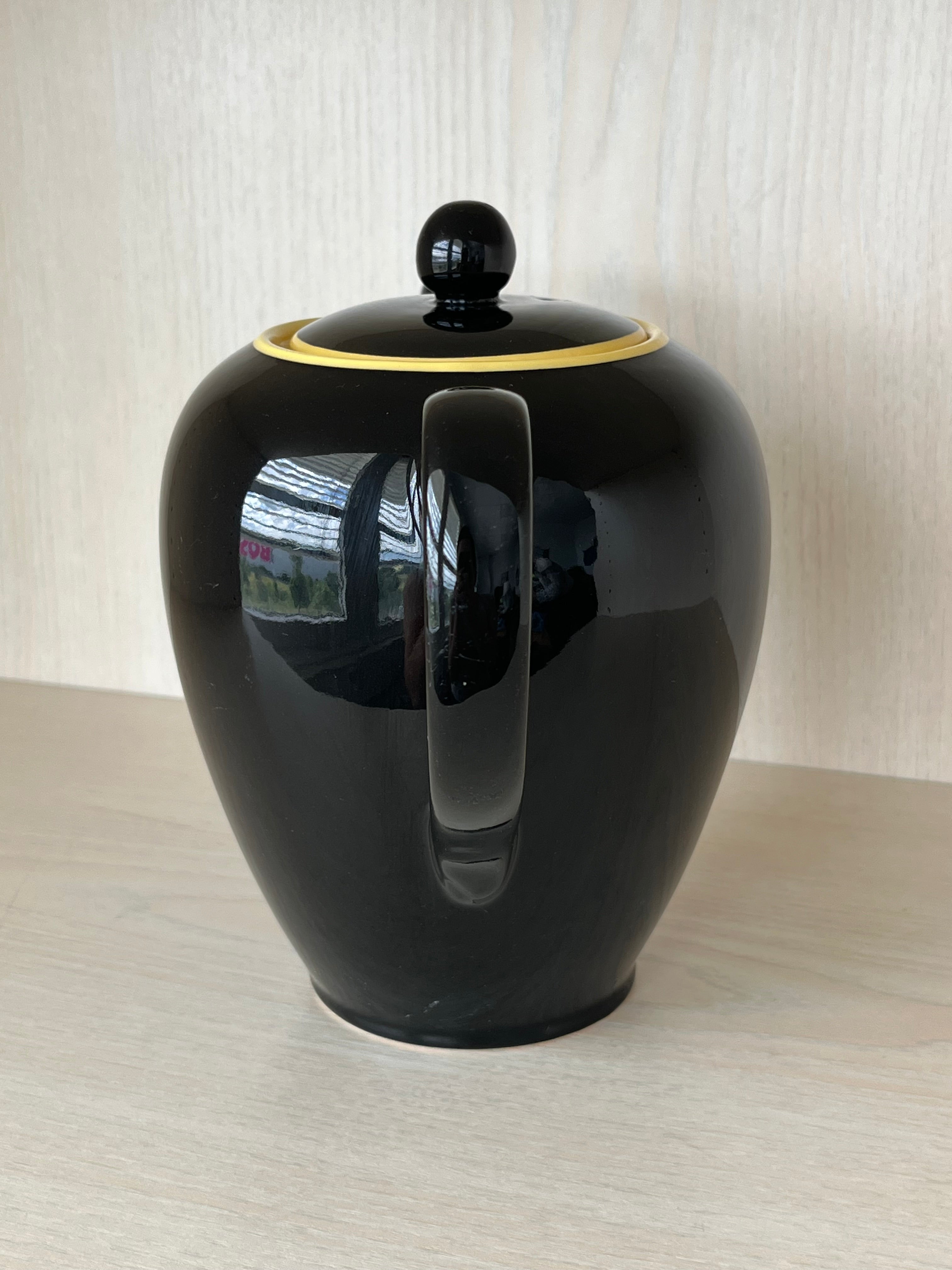 Rare Villeroy & Boch “Biarritz” Teapot | Black/Yellow | 18cm | Good Condition